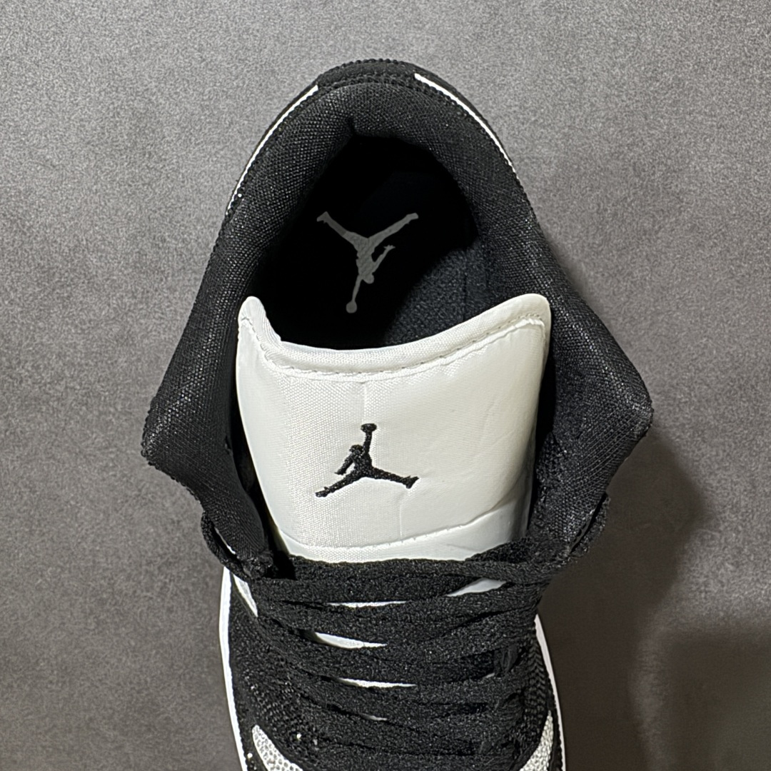 图片[6]-【公司级】暗夜满钻 奢华出圈 AIR JORDAN 1，整鞋满铺精致闪钻面料，暗光下自带细腻光泽，哑光Swoosh勾简约大气，搭配轻奢R标金属挂饰提升格调，低帮版型贴合脚踝不压脚，柔软中底缓震舒适，全黑橡胶外底防滑耐磨，日常穿搭、聚会出行都能凸显独特气场，男女同款不挑身形，低调奢华质感拉满，吸睛程度远超普通板鞋， 货号：DC0774-101 尺码：36 36.5 37.5 38 38.5 39 40 40.5 41 42 42.5 43 44 45-选品中心