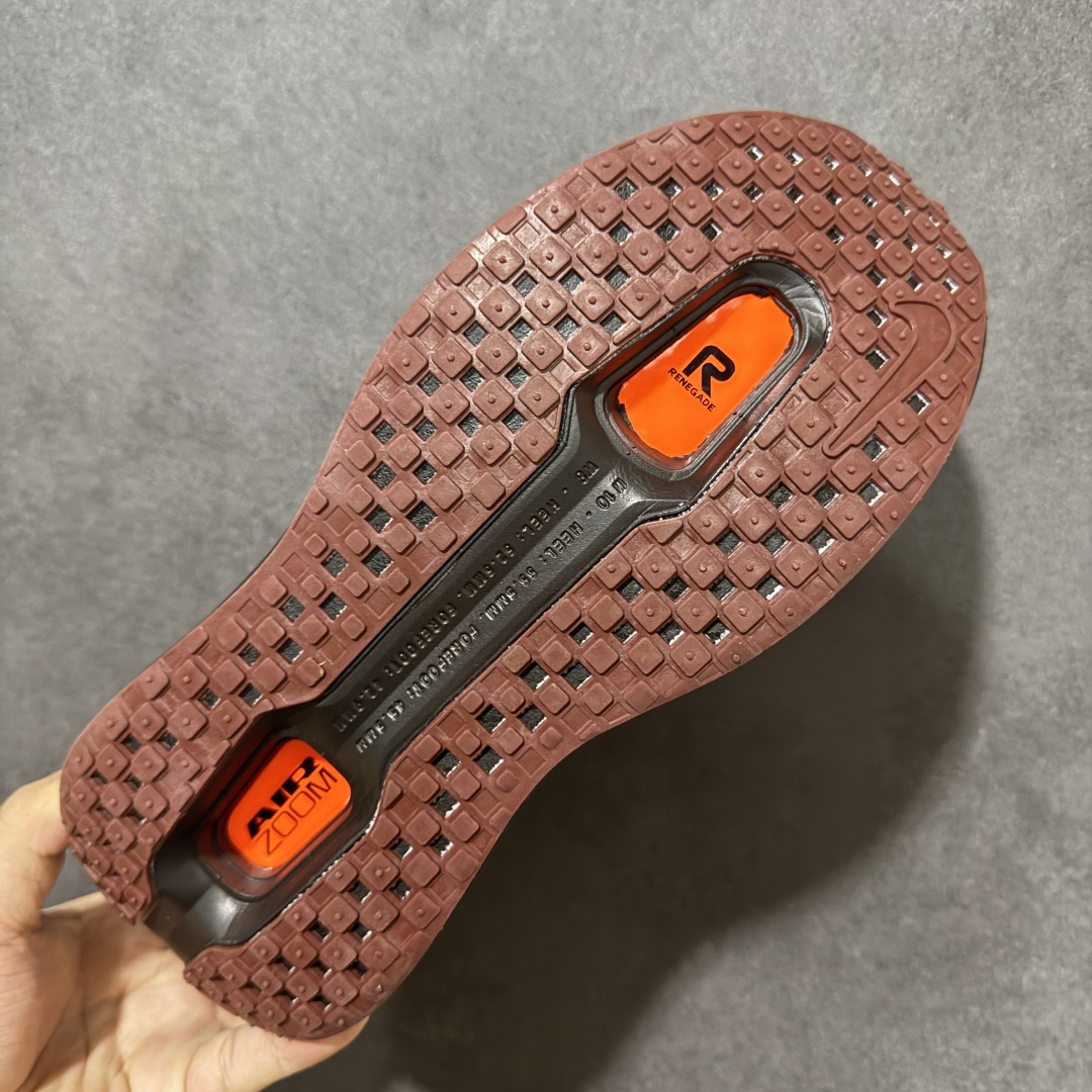 图片[9]-【公司级】Nike VOMERO PREMIUM 耐克 舒适减震防滑 低帮跑步鞋 全掌ReactX泡绵中底 前掌和后跟还配备了Air Zoom气垫单元 据说跑起来更快更舒适哦 这次最大的升级点 首次引入了ReactX泡绵 货号： IQ7314-200 尺码： 36 36.5 37.5 38 38.5 39 40 40.5 41 42 42.5 43 44 45 46 47.5-选品中心