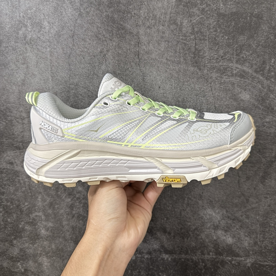 【纯原H版】HOKA ONE ONE Mafate Speed 2 Low 玛法特2代系列低帮轻量户外越野休闲运动慢跑鞋 正确组合底 市场顶级版本 上脚赞到报爆 轻盈舒适 鞋面采用超轻的无缝架构 轻薄的TPU贴在透气的鞋面材料上 减轻重量同时也保证了支撑性 鞋底采用滚动平衡技术 引导跑者回归自然步态 祖传的神奇EVA材质中底依旧是一如既往地表现优秀 能提供充足的缓震 作为HOKA家的越野跑鞋 VIBRAM 橡胶大底也是必不可少的 即便在复杂湿滑的地形 依旧能有良好的抓地力及稳定性 鞋带采用了弹性不易松脱的扁宽弹性鞋带 前掌与中掌部分也进行了加宽 也更加适合亚洲人的脚型 是一款十分全面且足够强悍的户外硬核越野鞋 日常搭配的话短裤是基本不挑 阔腿裤 工装裤以及各种长筒牛仔裤都可以 尺码：36 36.5 37.5 38 38.5 39 40 40.5 41 42 42.5 43 44 44.5 45-选品中心