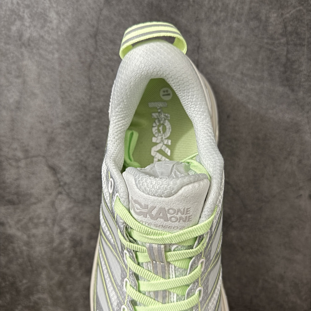 图片[8]-【纯原H版】HOKA ONE ONE Mafate Speed 2 Low 玛法特2代系列低帮轻量户外越野休闲运动慢跑鞋 正确组合底 市场顶级版本 上脚赞到报爆 轻盈舒适 鞋面采用超轻的无缝架构 轻薄的TPU贴在透气的鞋面材料上 减轻重量同时也保证了支撑性 鞋底采用滚动平衡技术 引导跑者回归自然步态 祖传的神奇EVA材质中底依旧是一如既往地表现优秀 能提供充足的缓震 作为HOKA家的越野跑鞋 VIBRAM 橡胶大底也是必不可少的 即便在复杂湿滑的地形 依旧能有良好的抓地力及稳定性 鞋带采用了弹性不易松脱的扁宽弹性鞋带 前掌与中掌部分也进行了加宽 也更加适合亚洲人的脚型 是一款十分全面且足够强悍的户外硬核越野鞋 日常搭配的话短裤是基本不挑 阔腿裤 工装裤以及各种长筒牛仔裤都可以 尺码：36 36.5 37.5 38 38.5 39 40 40.5 41 42 42.5 43 44 44.5 45-选品中心