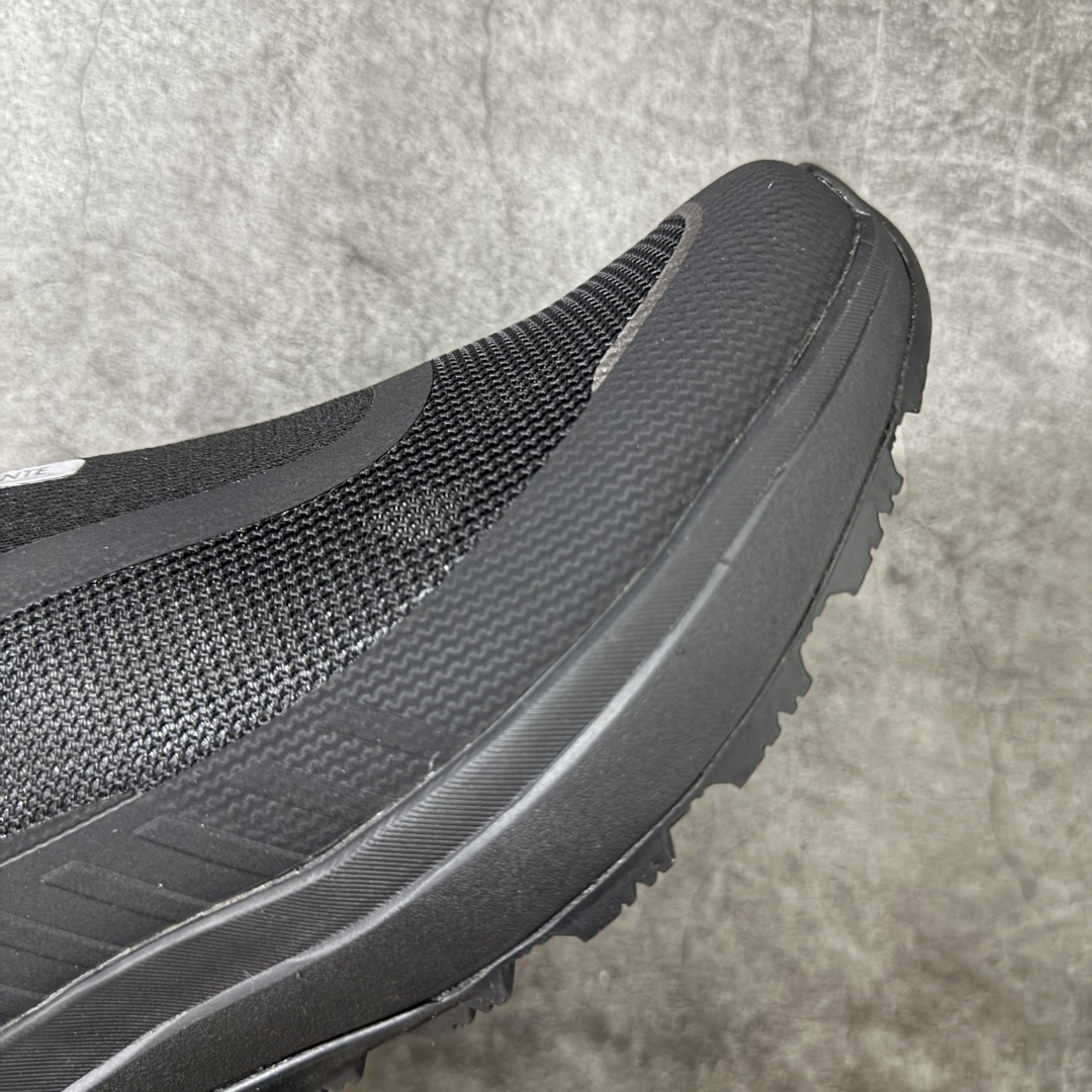 图片[6]-【公司级】迪桑特DESCENTE PRIMER SLIP ON 都市通勤 低帮休闲鞋 鞋面采用KPU材质 耐用的同时提升防护性与整体质感 厚中底兼具缓震与轻质特性 带来舒适脚感的同时实现适度增高 米其林外底增强抓地力 应对冬季复杂路况 贴合脚型 轻松搭配不同穿搭风格 平衡实用功能与穿搭需求 适配日常通勤场景 货号：D6231DSN36 尺码： 36 36.5 37 38 38.5 39 40 40.5 41 42 42.5 43 44 45-选品中心
