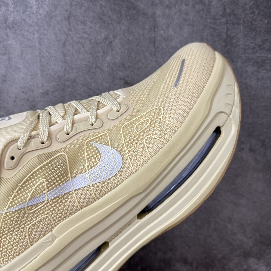 图片[6]-【公司级】Nike VOMERO PREMIUM 耐克 舒适减震防滑 低帮跑步鞋 全掌ReactX泡绵中底 前掌和后跟还配备了Air Zoom气垫单元 据说跑起来更快更舒适哦 这次最大的升级点 首次引入了ReactX泡绵 货号：IM8334-200 尺码：36 36.5 37.5 38 38.5 39 40 40.5 41 42 42.5 43 44 45 46-选品中心