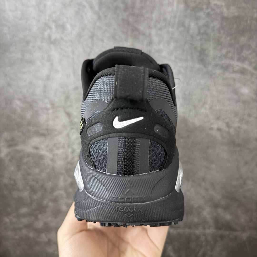 图片[4]-【纯原组合底】Nike VOMERO 18 GTX 耐克 舒适减震防滑 低帮跑步鞋 正确组合大底 正确真正gtx防水鞋面 全掌ReactX泡绵中底 前掌和后跟还配备了Air Zoom气垫单元 据说跑起来更快更舒适哦 这次最大的升级点 首次引入了ReactX泡绵 货号：HQE98-629 尺码：35.5 36 36.5 37.5 38 38.5 39 40 40.5 41 42 42.5 43 44 45 编码：WEB240250-选品中心