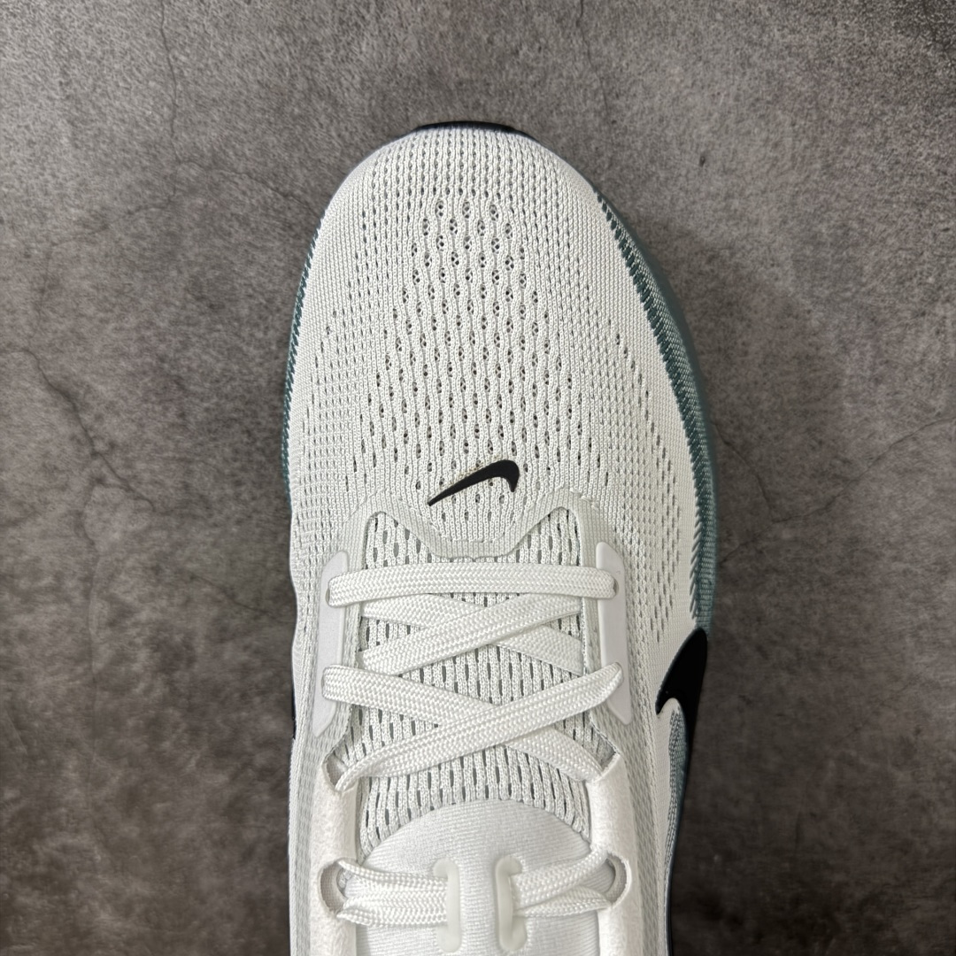 图片[5]-【XE纯原】Nike Air Zoom Pegasus 42 登月42代超级飞马系列马拉松跑步鞋 平台专供 充正品质 之前未流通市场版本 内里嵌入定型海绵 中底搭载前Zoom+全掌React配置 全部原鞋开发打造 所有细节全部同步原版 全新一代拥有 Zoom Air 一如既往的稳定感和流畅感 鞋面采用工程网眼设计 为特定高热区域营造出色透气性 进一步增加鞋面的穿孔数量 让足部能够快速散热 中足搭配 Flywire 飞线 在高速运动时营造舒适稳定的贴合感 内置Zoon气垫加持 动力十足！ 货号：IB1873-110 尺码：39-48.5-选品中心