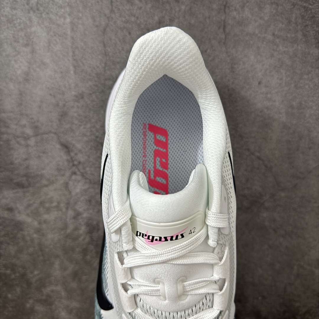 图片[8]-【XE纯原】Nike Air Zoom Pegasus 42 登月42代超级飞马系列马拉松跑步鞋 平台专供 充正品质 之前未流通市场版本 内里嵌入定型海绵 中底搭载前Zoom+全掌React配置 全部原鞋开发打造 所有细节全部同步原版 全新一代拥有 Zoom Air 一如既往的稳定感和流畅感 鞋面采用工程网眼设计 为特定高热区域营造出色透气性 进一步增加鞋面的穿孔数量 让足部能够快速散热 中足搭配 Flywire 飞线 在高速运动时营造舒适稳定的贴合感 内置Zoon气垫加持 动力十足！ 货号：IB1873-110 尺码：39-48.5-选品中心