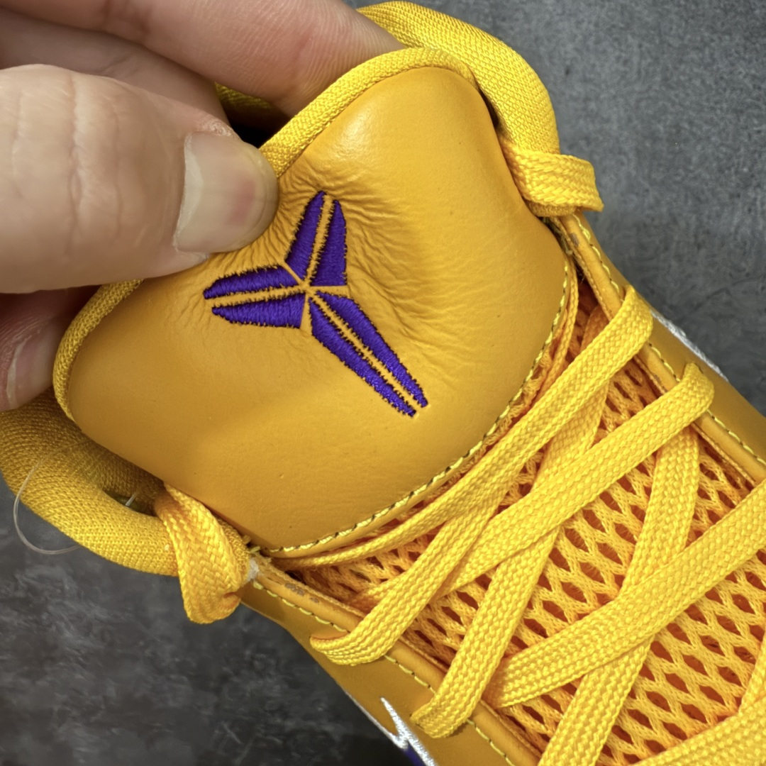 图片[6]-【S2版本】科比4代黄蓝 湖人 Nike Zoom Kobe 4 Protro「Draft Day」Pack盲盒确认款 篮球鞋 货号：IV6585-900 Zoom Turbo气垫➕后掌EVA缓震 实战配置直接拉满 原楦纸板开发 鞋身流线型、后跟塑形 区分土肥圆 原档数据3D打印 鞋面细节匹配原版 全身鞋材卡料色独家定制 唯一正确喷漆SWOOSH NK专利Flyknit飞线科技，给予鞋身足够抗扭矩力 真实底模最大48.5 实战利器 专供海外市场 尺码：40 40.5 41 42 42.5 43 44 44.5 45 46 47.5 48.5 （脚宽、脚胖 建议买大半码）-选品中心
