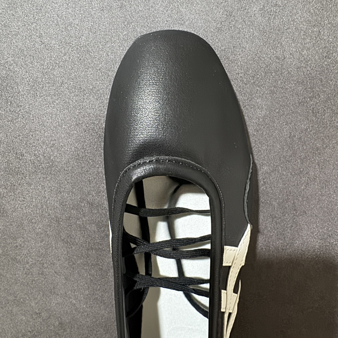 图片[3]-【公司级】亚瑟士Onitsuka GYMNARINA 鬼冢虎 玛丽珍芭蕾鞋 热门爆款来袭 夏季必备 头层皮面玛丽珍芭蕾鞋款 原盒原标 四联吊牌 正确中底 正确鞋垫 官网同步 简约舒适 十分百搭 货号：1182A704-001 尺码： 36-42带半码-选品中心
