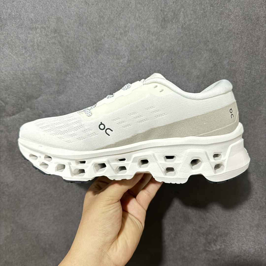 图片[2]-【公司级】On昂跑 Cloudmonster 小怪兽3 舒适防滑耐磨 休闲运动跑鞋 该款 Cloudmonster 的与众不同的全新“趣怪”风格，显而易见！延续怪兽级性能依旧搭载了大体积的 Cloud Tec 鞋底科技的性能更明显的摇椅圆弧轮廓让步代轻松发挥迈进地淋漓尽致，带来更强的回弹感！更好地推进你向前的每一步，尽享舒适度，由再生材质打造的柔软鞋垫和鞋面确保出色的透气性，将舒适度提升至新高，为你跑完轻松的5公里或费力的20公里提供理想助力，怪兽般的外形和妙趣的畅跑背后是强大的性能表现！ 货号：3MG10056896 尺码：36-45带半码-选品中心