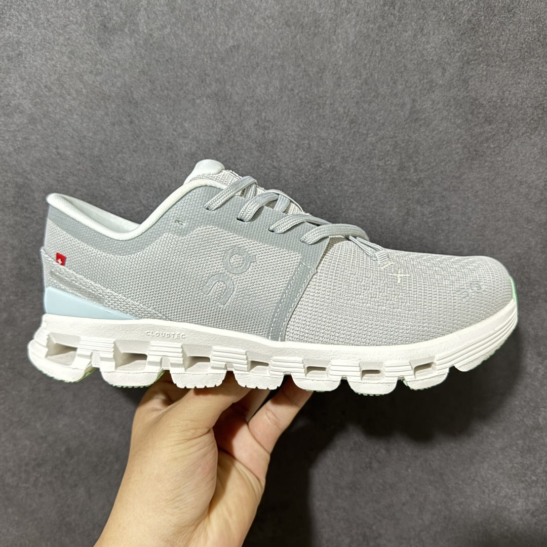 【公司级】On昂跑 Cloud X 4 系列低帮轻量舒适多功能休闲运动鞋 采用工程飞织网布组合再生聚酯纤维鞋面材质搭载独家隐藏速度中板 镂空CloudTec科技 泡棉缓震中底 黑科技跑出圈的时尚运动新宠 货号:3ME30074422 尺码:36.5 37.5 38 38.5 39 40 40.5 41 42 42.5 43 44 45-选品中心