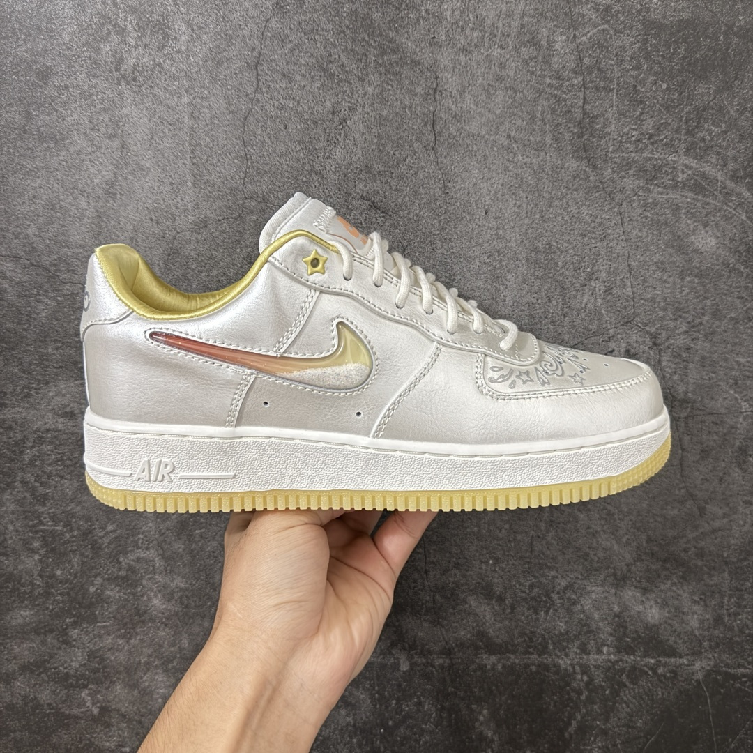 【纯原版】Nk Air Force 1’07 空军一号 经典低帮百搭休闲板鞋 同步官方配色 原楦原纸板开发 独家私模 区分市面公底 内置蜂窝气垫 同步原厂皮料 细节、做工完美 专业空军大厂出品 货号:IR8218-118 尺码:35.5 36 36.5 37.5 38 38.5 39 40 40.5 41 42 42.5 43 44 44.5 45-选品中心