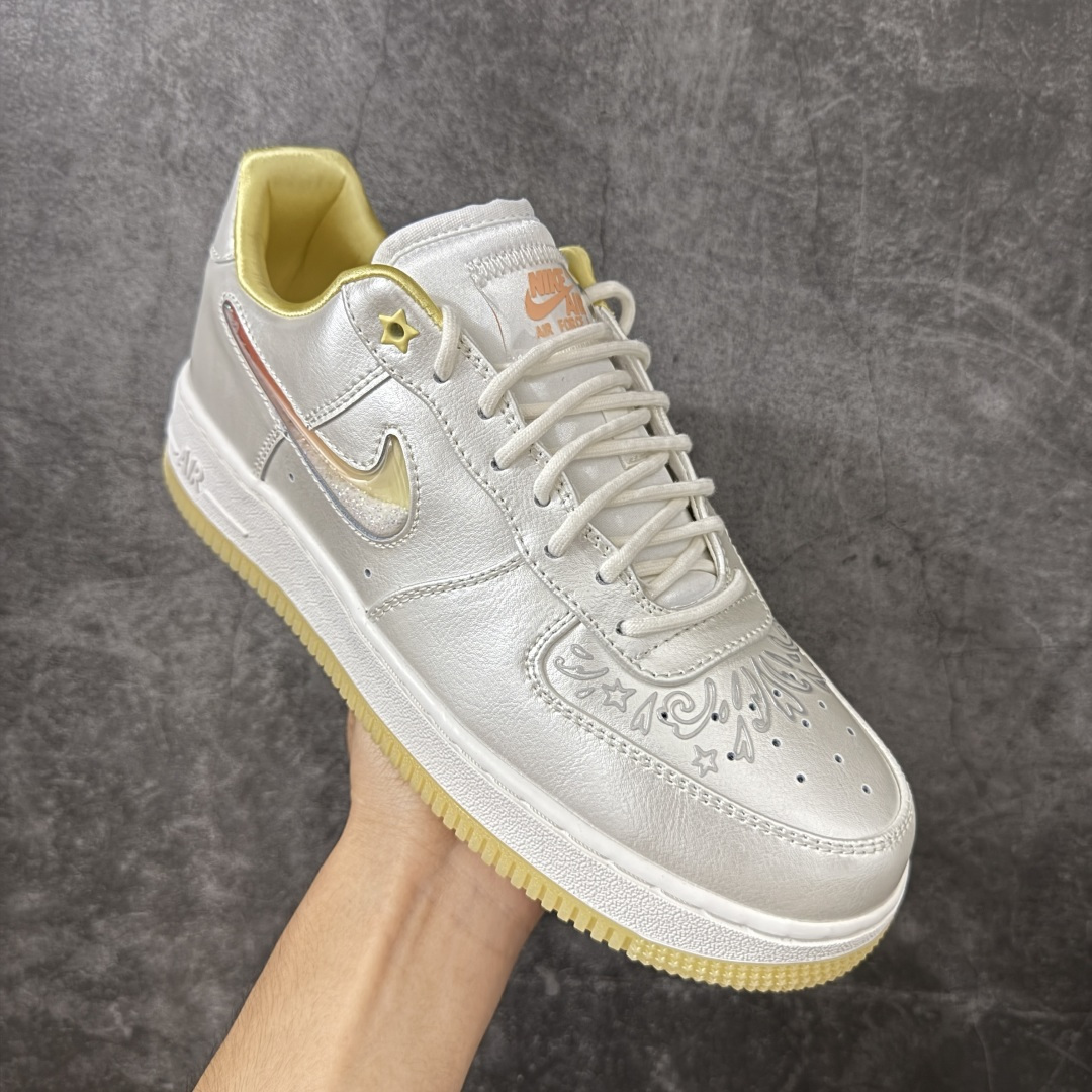 图片[3]-【纯原版】Nk Air Force 1’07 空军一号 经典低帮百搭休闲板鞋 同步官方配色 原楦原纸板开发 独家私模 区分市面公底 内置蜂窝气垫 同步原厂皮料 细节、做工完美 专业空军大厂出品 货号：IR8218-118 尺码：35.5 36 36.5 37.5 38 38.5 39 40 40.5 41 42 42.5 43 44 44.5 45-选品中心