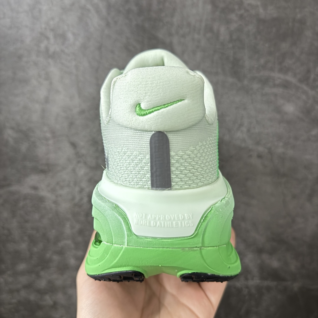 图片[4]-【公司级】Nike VOMERO PREMIUM 耐克 舒适减震防滑 低帮跑步鞋 全掌ReactX泡绵中底 前掌和后跟还配备了Air Zoom气垫单元 据说跑起来更快更舒适哦 这次最大的升级点 首次引入了ReactX泡绵 货号：HM5973-302 尺码：36 36.5 37.5 38 38.5 39 40 40.5 41 42 42.5 43 44 45 46-选品中心