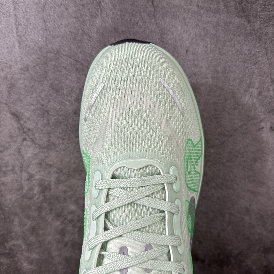 图片[5]-【公司级】Nike VOMERO PREMIUM 耐克 舒适减震防滑 低帮跑步鞋 全掌ReactX泡绵中底 前掌和后跟还配备了Air Zoom气垫单元 据说跑起来更快更舒适哦 这次最大的升级点 首次引入了ReactX泡绵 货号：HM5973-302 尺码：36 36.5 37.5 38 38.5 39 40 40.5 41 42 42.5 43 44 45 46-选品中心