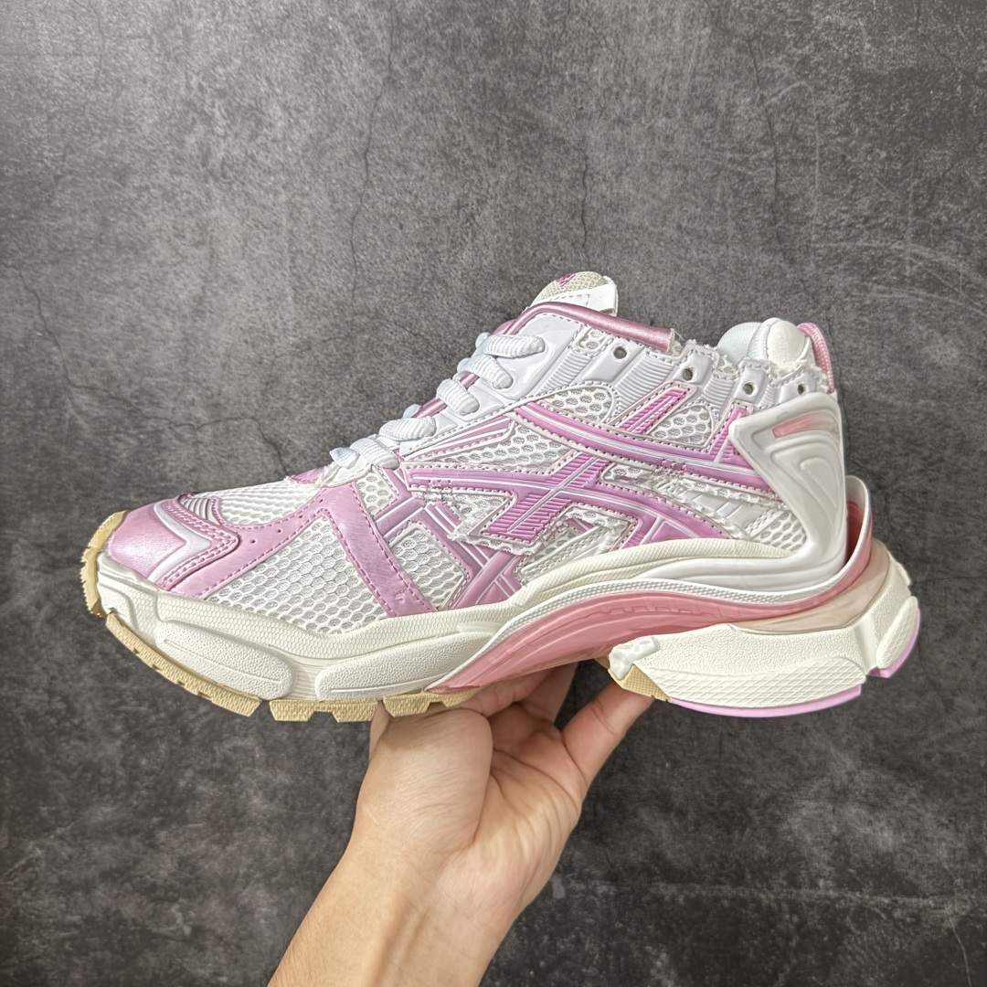 图片[2]-【公司级H版】BALENCIAGA Runner 巴黎世家七代 黑白色 此系列是通过溢胶、做旧、缝线等细节 展示了设计师 Demna 的运动鞋风格 用一双「旧鞋」传递复古感 后侧板、翘起的鞋头 则展示了 Demna 在结构上的未来构想 原装大盒从里到外一切百分百还原官方配置 顶级专供碾压一切版本 尺码：35 36 37 38 39 40 41-选品中心