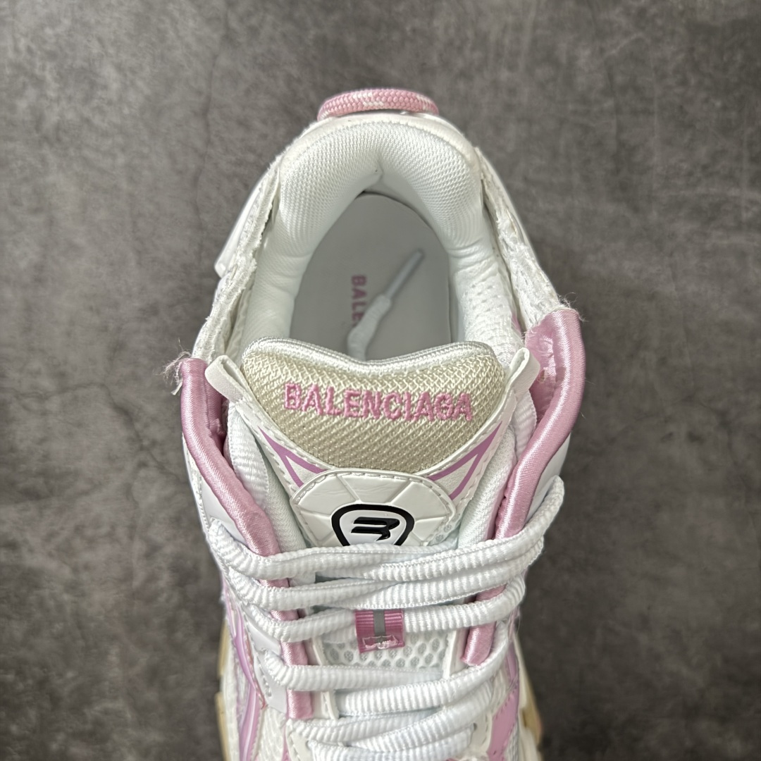 图片[8]-【公司级H版】BALENCIAGA Runner 巴黎世家七代 黑白色 此系列是通过溢胶、做旧、缝线等细节 展示了设计师 Demna 的运动鞋风格 用一双「旧鞋」传递复古感 后侧板、翘起的鞋头 则展示了 Demna 在结构上的未来构想 原装大盒从里到外一切百分百还原官方配置 顶级专供碾压一切版本 尺码：35 36 37 38 39 40 41-选品中心