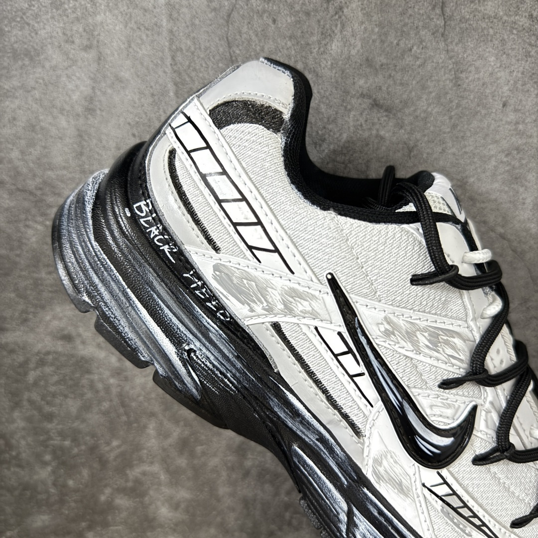 图片[7]-【手绘定制版】Nike V5 RNR 手工绘制恶作剧涂鸦 复古做旧 解构绑带 舒适百搭防滑耐磨 低帮跑步鞋 此款为人工手绘定制图案 原版基于Nike RNR 修改款 加以创意定制 完美品质做工 个性十足 原厂原档案数据开发 原盒包装 舒适有型适合日常穿着 该鞋款延续千禧年经典设计搭载泡绵中底厚实而轻盈 匠心细节巧搭立体耐克勾标志焕新演绎复古跑鞋 货号：394055-101 尺码：36-45带半码-选品中心
