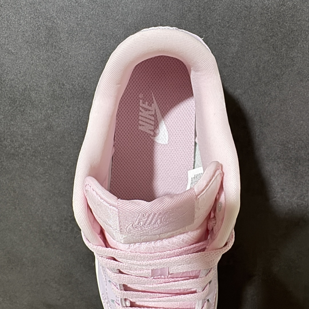 图片[6]-【公司级】NIKE DUNK SB LOW 全新配色 SB顾名思义，具有经典的Dunk血缘，又注入了更多的时尚元素。相较于普通的Dunk滑板鞋，改良版的Dunk SB加厚了鞋舌的填充，使舒适性大大提升，同时也更方便穿脱；中底部分则加入了脚感柔软舒适Zoom Air气垫，有效吸收滑板等极限运动在落地时带来的冲击力，为街头运动者们提供更好的保护 货号：HJ5870-600 尺码：36 36.5 37 38 38.5 39 40 40.5 41 42 42.5 43-选品中心