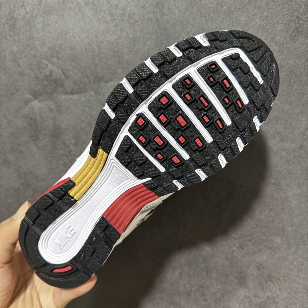 图片[9]-【公司级】Nike P-6000 高颜值跑鞋 又能出街又能跑步！Nike p-6000 女子跑鞋内外侧都用了灰色的钩子，采用透气材料，搭配匠心覆面，再现千禧年代的跑鞋风格，塑就大气外观。鞋款秉承 Nike Pegasus 25 和 2006 的设计风格，缔造街头时尚运动风范，同时带来日常穿着舒适感受 货号：CD6404 102 尺码：36 36.5 37 38 38.5 39 40 40.5 41 42 42-选品中心