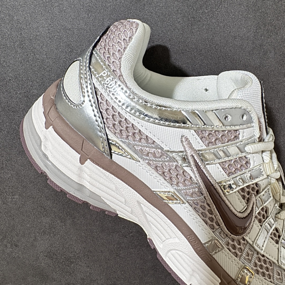 图片[7]-【公司级】Nike P-6000 高颜值跑鞋 又能出街又能跑步！Nike p-6000 女子跑鞋内外侧都用了灰色的钩子，采用透气材料，搭配匠心覆面，再现千禧年代的跑鞋风格，塑就大气外观。鞋款秉承 Nike Pegasus 25 和 2006 的设计风格，缔造街头时尚运动风范，同时带来日常穿着舒适感受 货号：IB4019-019 尺码：36 36.5 37 38 38.5 39 40 40.5 41 42 42-选品中心