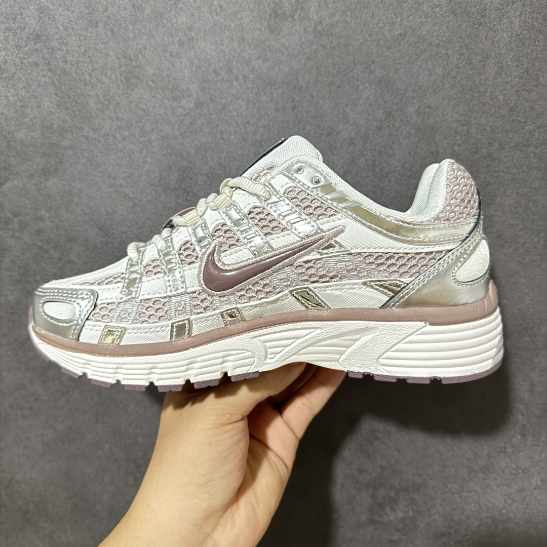 图片[2]-【公司级】Nike P-6000 高颜值跑鞋 又能出街又能跑步！Nike p-6000 女子跑鞋内外侧都用了灰色的钩子，采用透气材料，搭配匠心覆面，再现千禧年代的跑鞋风格，塑就大气外观。鞋款秉承 Nike Pegasus 25 和 2006 的设计风格，缔造街头时尚运动风范，同时带来日常穿着舒适感受 货号：IB4019-019 尺码：36 36.5 37 38 38.5 39 40 40.5 41 42 42-选品中心