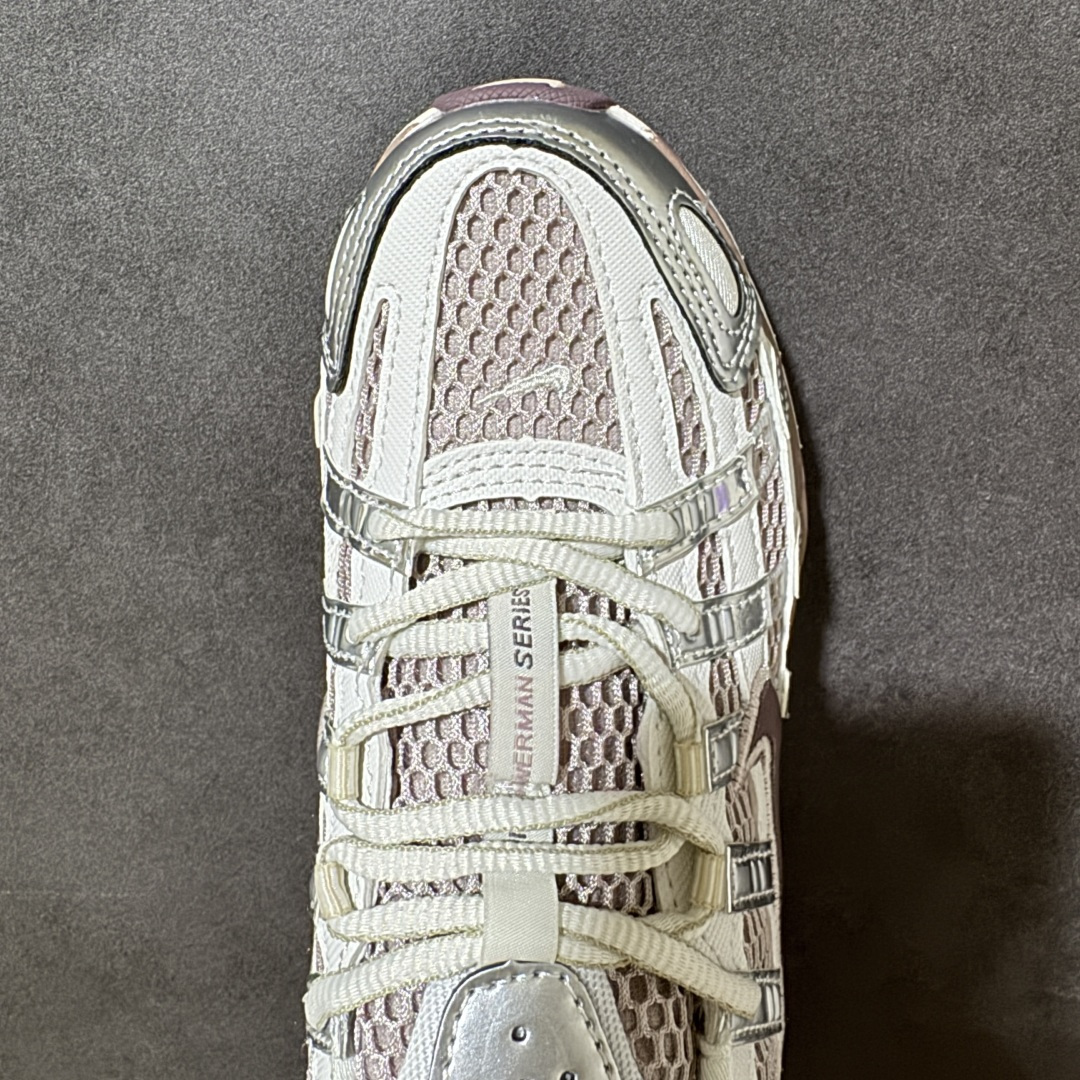 图片[5]-【公司级】Nike P-6000 高颜值跑鞋 又能出街又能跑步！Nike p-6000 女子跑鞋内外侧都用了灰色的钩子，采用透气材料，搭配匠心覆面，再现千禧年代的跑鞋风格，塑就大气外观。鞋款秉承 Nike Pegasus 25 和 2006 的设计风格，缔造街头时尚运动风范，同时带来日常穿着舒适感受 货号：IB4019-019 尺码：36 36.5 37 38 38.5 39 40 40.5 41 42 42-选品中心