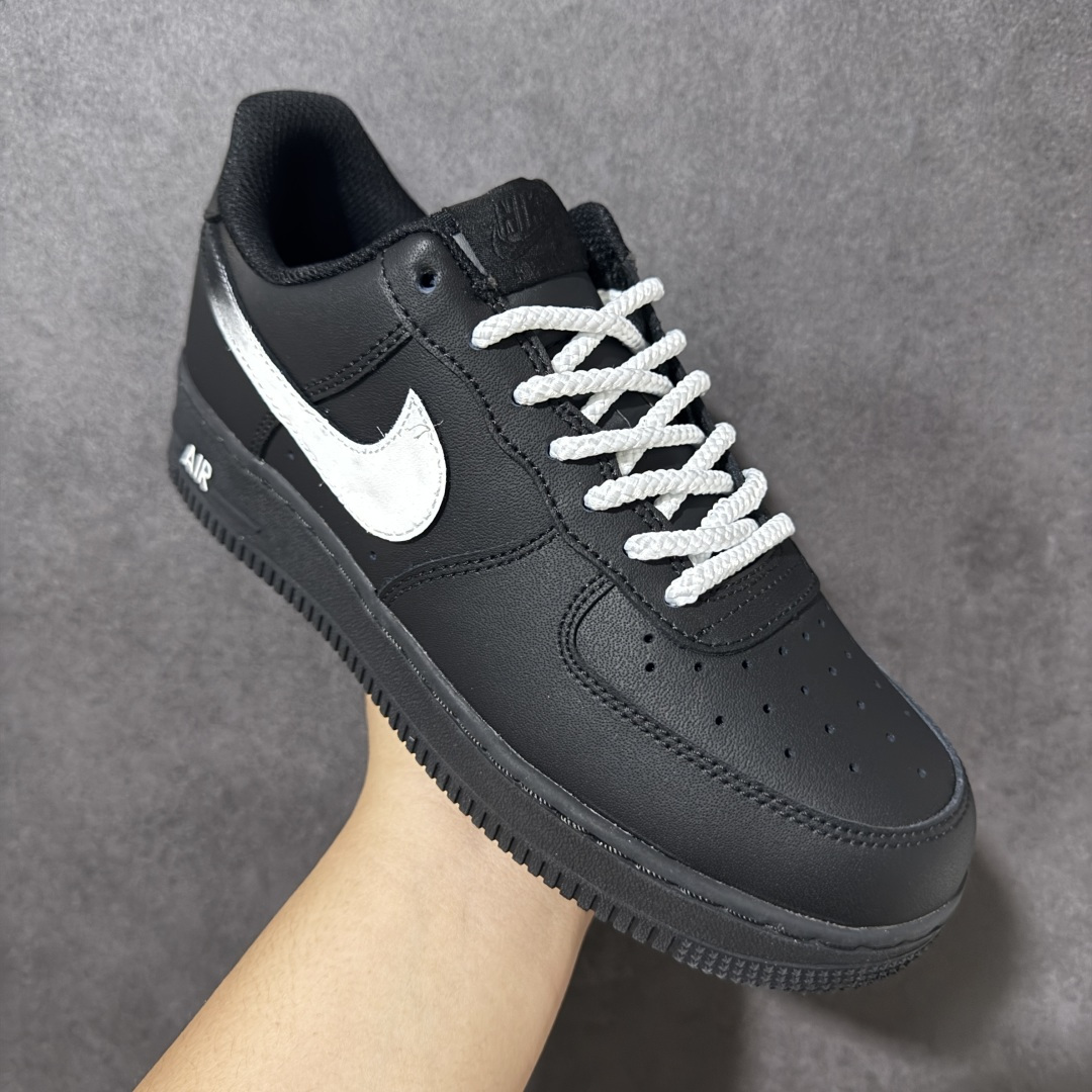 图片[3]-【定制版】手绘涂鸦“墨银序曲”Nike Air Force 1 “Ink Silver Prelude”空军一号定制板鞋 经典空军一号黑底搭配银光Swoosh，黑白撞色高级又利落。哑光黑鞋面质感沉稳，银勾自带细腻光泽，纯白鞋带中和沉闷，街头通勤都能轻松驾驭，上脚低调耐看，百搭不挑穿搭 货号：CW2288-511 尺码： 36 36.5 37.5 38 38.5 39 40 40.5 41 42 42.5 43 44 44.5 45-选品中心