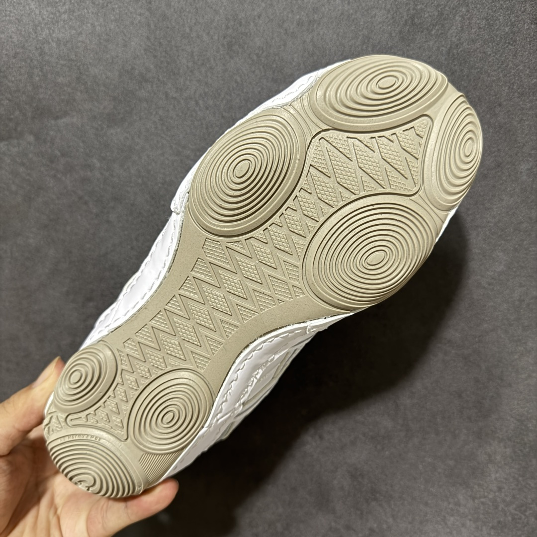 图片[9]-【公司级】ASICS Hypersync 薄底鞋 德训鞋 时尚经典透气包裹性轻便 低帮 生活体闲鞋 男女同款复古以复古之名 解锁街头新表达 复刻摔跤鞋包裏感低帮薄底，颜值与脚感并存 交叉绑带 未来感流线型设计.对运动美学的重新解构 大底提供良好的缓冲性能强 货号：1203A879-101 尺码：36 37 37.5 38 39 39.5 40.5 41.5 42 42.5 43.5 44 45-选品中心