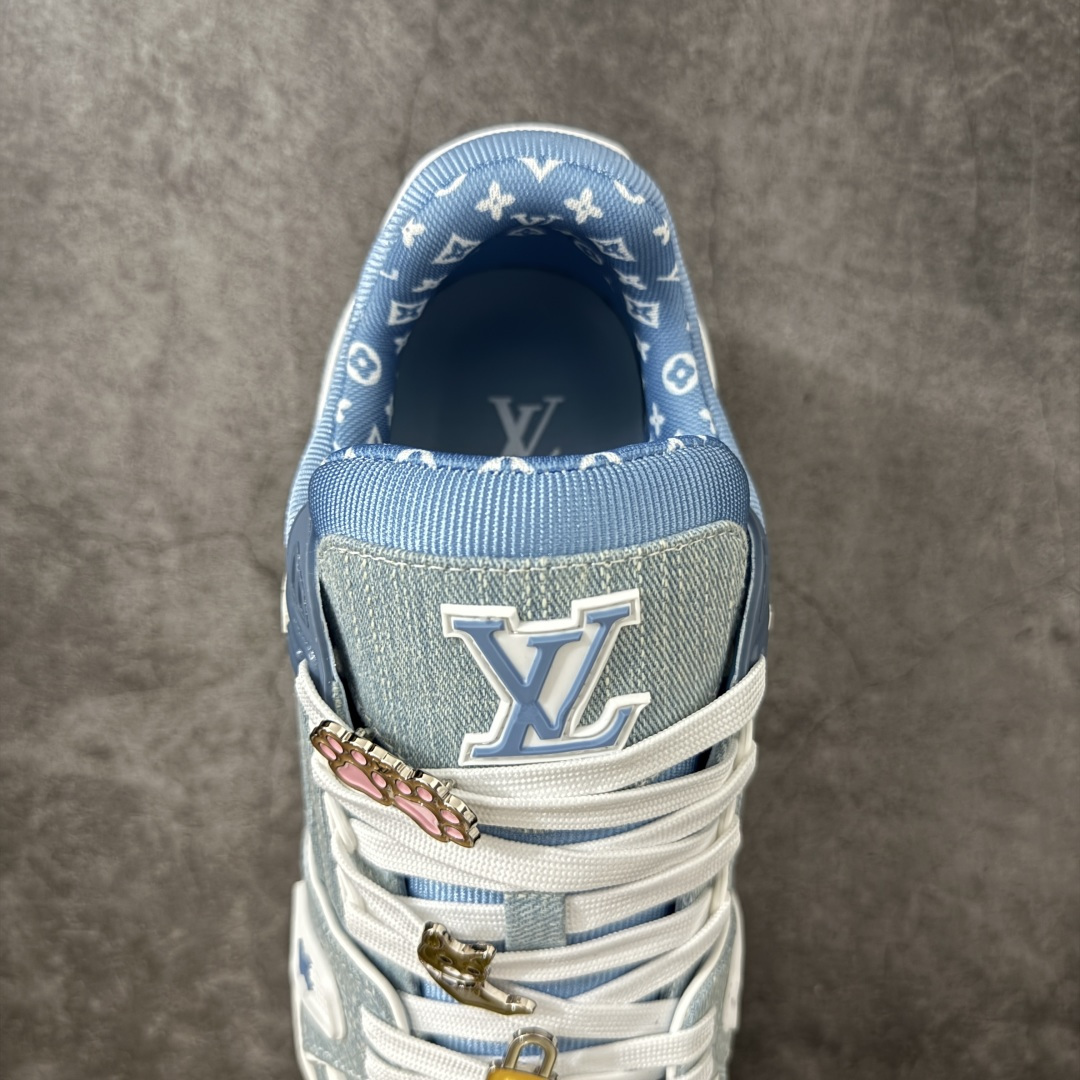 图片[8]-【YS纯原】海淘代购品质 Louis Vuitton LV Trainer 低帮休闲板鞋 ✦ 海淘代购同渠道，高端零售外贸充正专供 ✦ 原版购入开发，ZP级全套包装 ✦ 完美楦型，颜色卡位准确 ✦ 大底TPU质感媲美原版，细节同步一致 ✦ 区分市面通货，零瑕疵标准 尺码： 39 40 41 42 43 44 45-选品中心