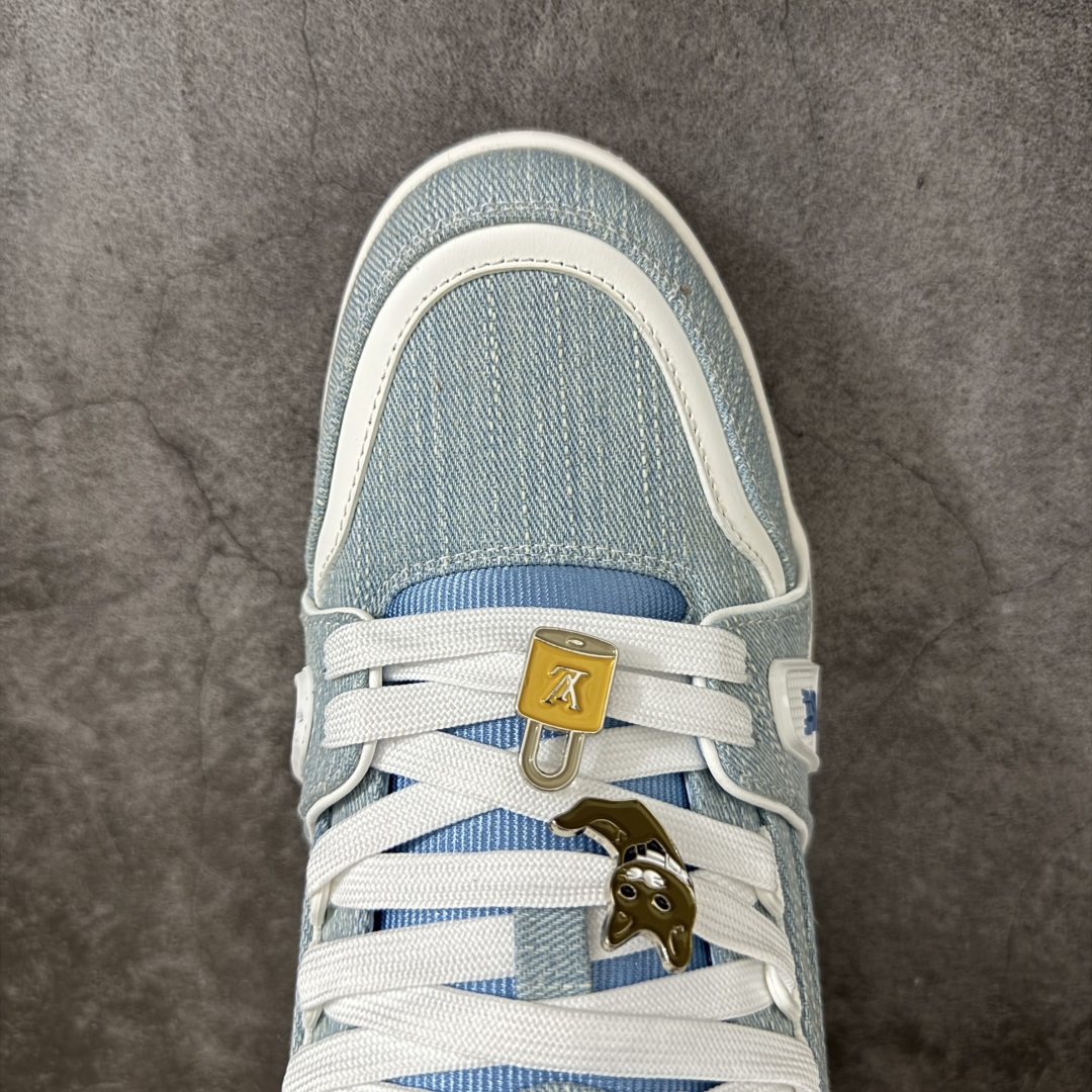 图片[5]-【YS纯原】海淘代购品质 Louis Vuitton LV Trainer 低帮休闲板鞋 ✦ 海淘代购同渠道，高端零售外贸充正专供 ✦ 原版购入开发，ZP级全套包装 ✦ 完美楦型，颜色卡位准确 ✦ 大底TPU质感媲美原版，细节同步一致 ✦ 区分市面通货，零瑕疵标准 尺码： 39 40 41 42 43 44 45-选品中心