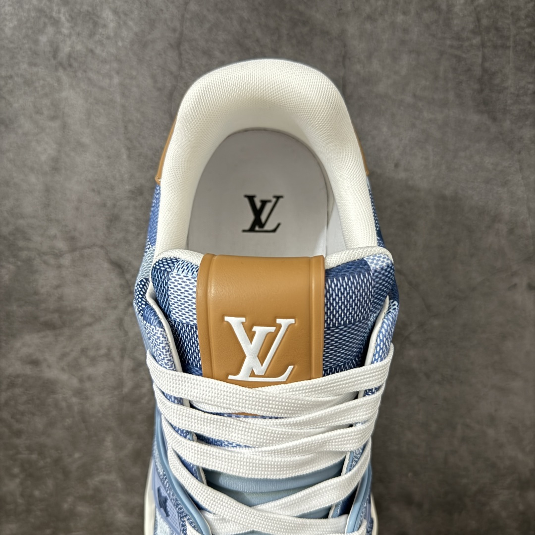图片[8]-【YS纯原】海淘代购品质 Louis Vuitton LV Trainer 低帮休闲板鞋 ✦ 海淘代购同渠道，高端零售外贸充正专供 ✦ 原版购入开发，ZP级全套包装 ✦ 完美楦型，颜色卡位准确 ✦ 大底TPU质感媲美原版，细节同步一致 ✦ 区分市面通货，零瑕疵标准 尺码： 39 40 41 42 43 44 45-选品中心