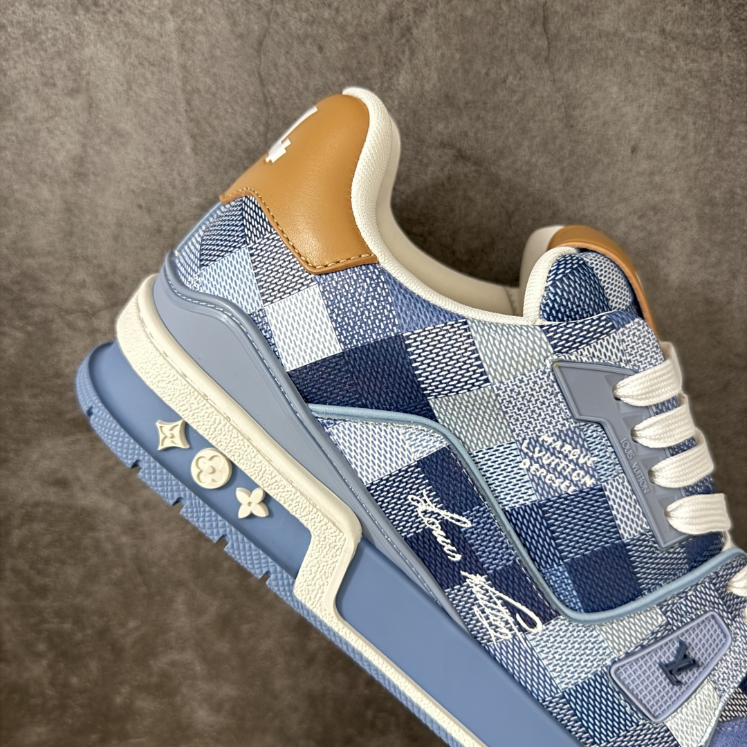 图片[7]-【YS纯原】海淘代购品质 Louis Vuitton LV Trainer 低帮休闲板鞋 ✦ 海淘代购同渠道，高端零售外贸充正专供 ✦ 原版购入开发，ZP级全套包装 ✦ 完美楦型，颜色卡位准确 ✦ 大底TPU质感媲美原版，细节同步一致 ✦ 区分市面通货，零瑕疵标准 尺码： 39 40 41 42 43 44 45-选品中心