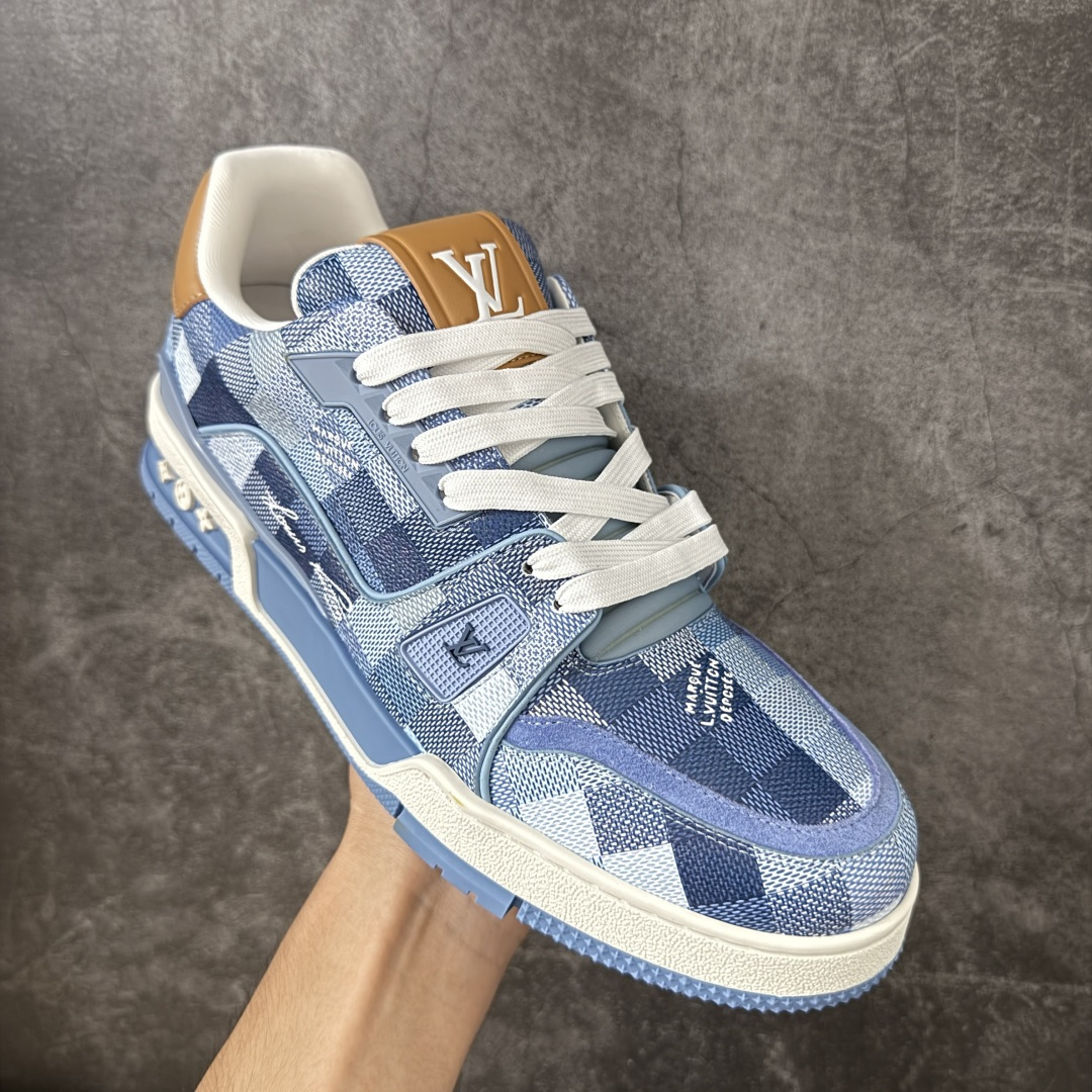 图片[3]-【YS纯原】海淘代购品质 Louis Vuitton LV Trainer 低帮休闲板鞋 ✦ 海淘代购同渠道，高端零售外贸充正专供 ✦ 原版购入开发，ZP级全套包装 ✦ 完美楦型，颜色卡位准确 ✦ 大底TPU质感媲美原版，细节同步一致 ✦ 区分市面通货，零瑕疵标准 尺码： 39 40 41 42 43 44 45-选品中心
