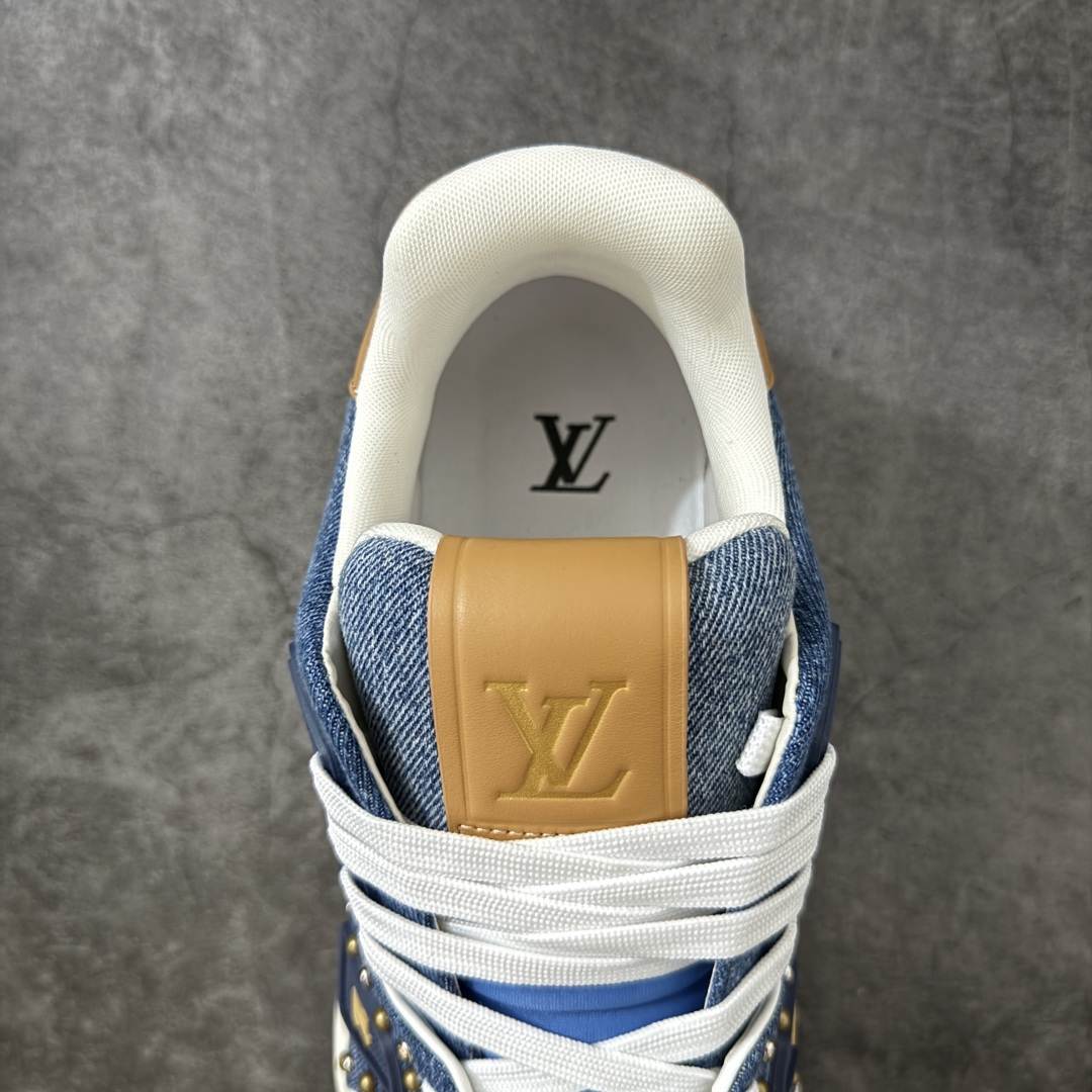 图片[8]-【YS纯原】海淘代购品质 Louis Vuitton LV Trainer 低帮休闲板鞋 ✦ 海淘代购同渠道，高端零售外贸充正专供 ✦ 原版购入开发，ZP级全套包装 ✦ 完美楦型，颜色卡位准确 ✦ 大底TPU质感媲美原版，细节同步一致 ✦ 区分市面通货，零瑕疵标准 尺码： 39 40 41 42 43 44 45-选品中心