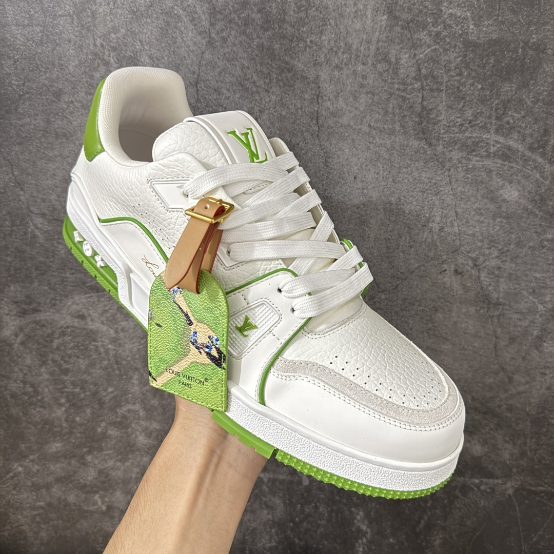 图片[3]-【YS纯原】海淘代购品质 Louis Vuitton LV Trainer 低帮休闲板鞋 ✦ 海淘代购同渠道，高端零售外贸充正专供 ✦ 原版购入开发，ZP级全套包装 ✦ 完美楦型，颜色卡位准确 ✦ 大底TPU质感媲美原版，细节同步一致 ✦ 区分市面通货，零瑕疵标准 尺码： 39 40 41 42 43 44 45-选品中心