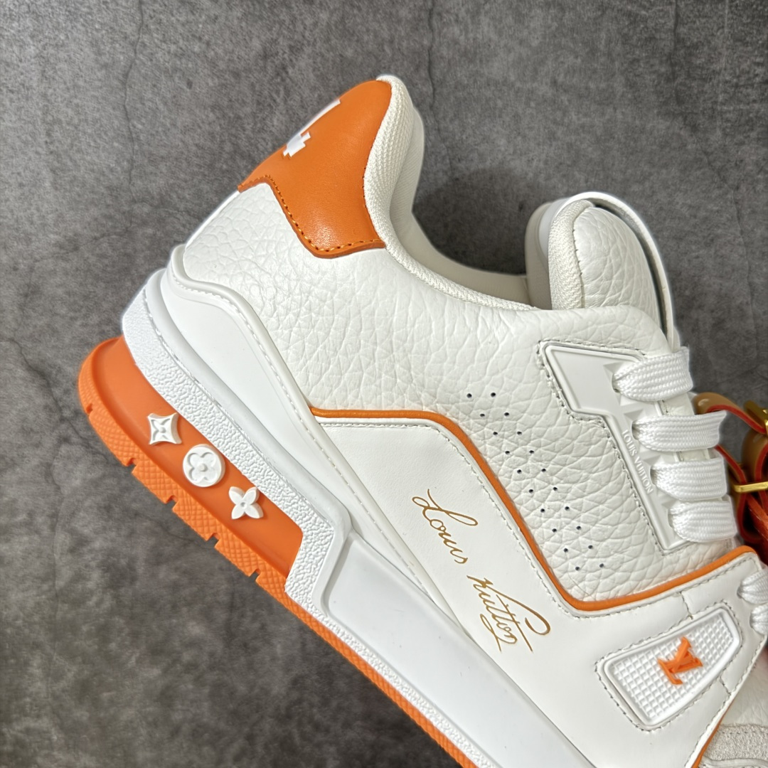 图片[7]-【YS纯原】海淘代购品质 Louis Vuitton LV Trainer 低帮休闲板鞋 ✦ 海淘代购同渠道，高端零售外贸充正专供 ✦ 原版购入开发，ZP级全套包装 ✦ 完美楦型，颜色卡位准确 ✦ 大底TPU质感媲美原版，细节同步一致 ✦ 区分市面通货，零瑕疵标准 尺码： 39 40 41 42 43 44 45-选品中心