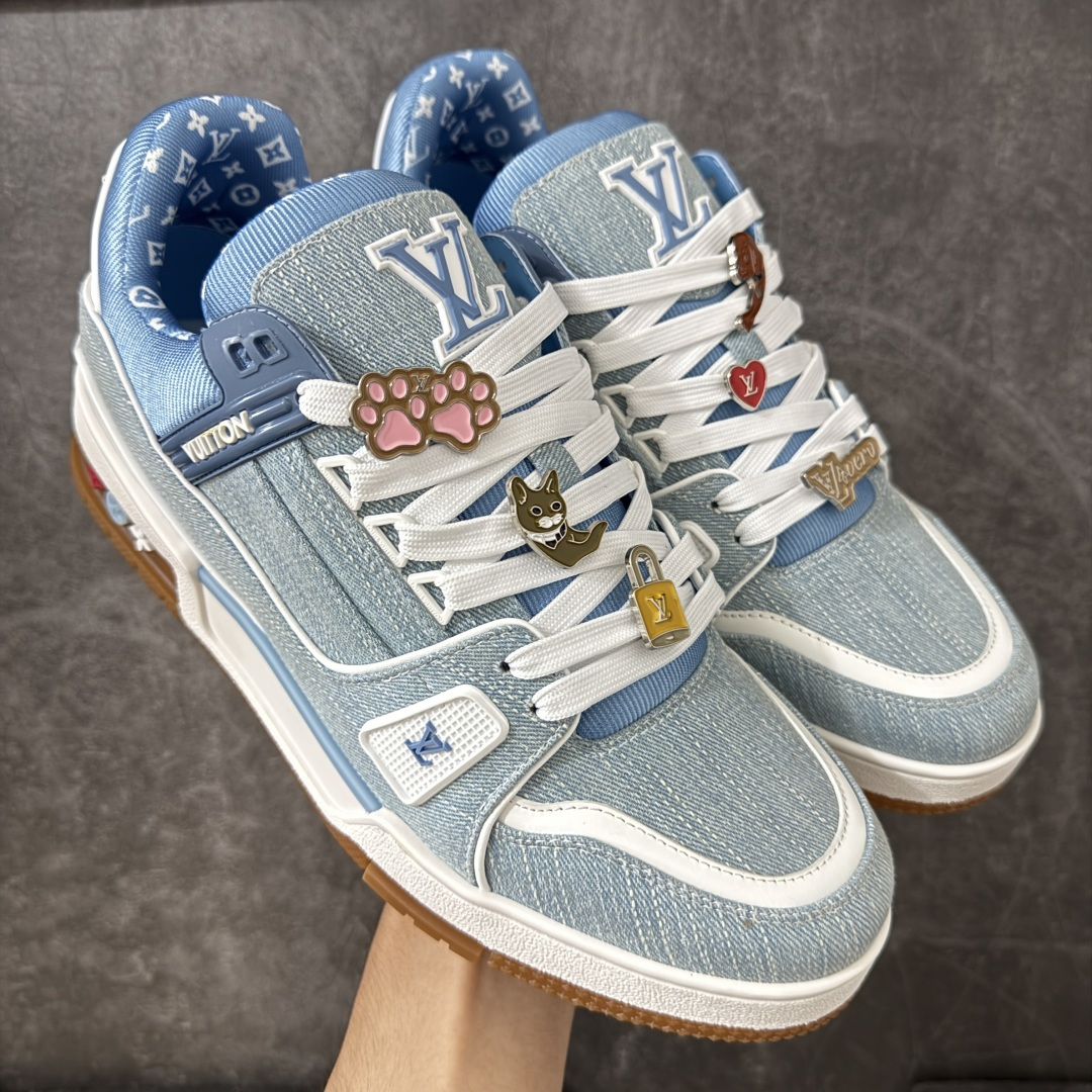 图片[6]-【YS纯原】海淘代购品质 Louis Vuitton LV Trainer 低帮休闲板鞋 ✦ 海淘代购同渠道，高端零售外贸充正专供 ✦ 原版购入开发，ZP级全套包装 ✦ 完美楦型，颜色卡位准确 ✦ 大底TPU质感媲美原版，细节同步一致 ✦ 区分市面通货，零瑕疵标准 尺码： 39 40 41 42 43 44 45-选品中心
