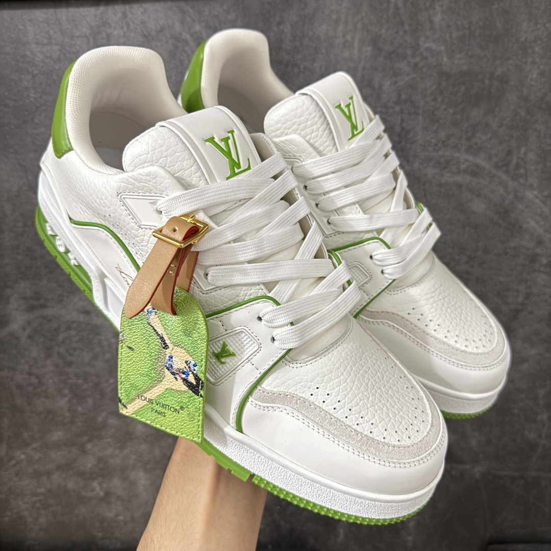 图片[3]-【YS纯原】海淘代购品质 Louis Vuitton LV Trainer 低帮休闲板鞋 ✦ 海淘代购同渠道，高端零售外贸充正专供 ✦ 原版购入开发，ZP级全套包装 ✦ 完美楦型，颜色卡位准确 ✦ 大底TPU质感媲美原版，细节同步一致 ✦ 区分市面通货，零瑕疵标准 尺码： 39 40 41 42 43 44 45-选品中心