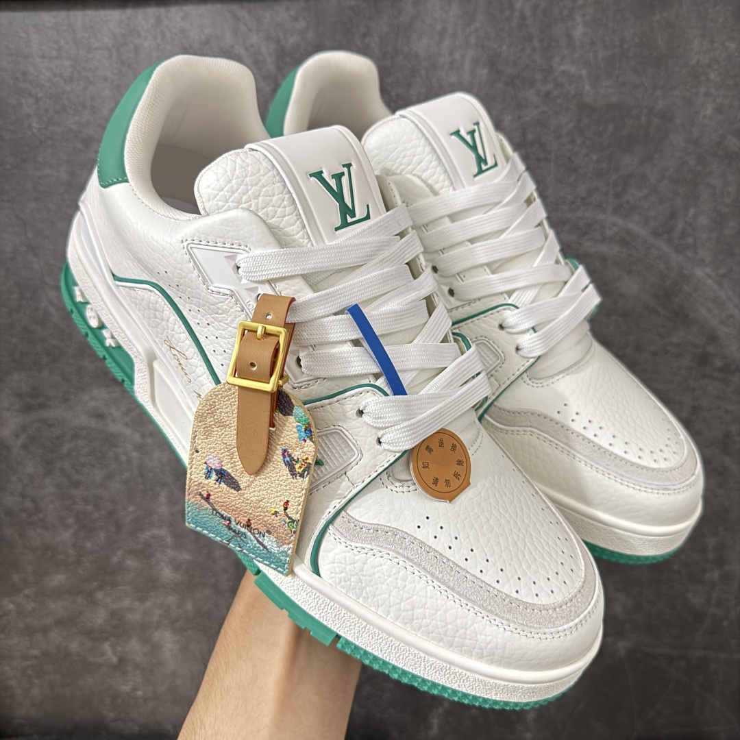 图片[7]-【YS纯原】海淘代购品质 Louis Vuitton LV Trainer 低帮休闲板鞋 ✦ 海淘代购同渠道，高端零售外贸充正专供 ✦ 原版购入开发，ZP级全套包装 ✦ 完美楦型，颜色卡位准确 ✦ 大底TPU质感媲美原版，细节同步一致 ✦ 区分市面通货，零瑕疵标准 尺码： 39 40 41 42 43 44 45-选品中心