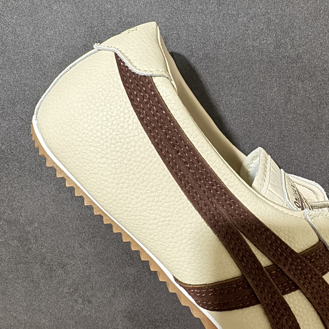 图片[7]-【公司级】Versace x Onitsuka Tiger 范思哲 联名款 Tai-ChiSakura 牛皮革绒面革 麂皮系带平底 低帮休闲鞋 经典美学与鬼塚虎的运动创新精神的融合 联名旨在致敬两位品牌创始人将艺术与功能结合的理念 通过范思哲标志性的奢华印花与Onitsuka Tiger的经典鞋型Tai-Chi相结合 创造出独特的牛皮革与绒面革鞋款 此次合作不仅是对双方品牌历史的纪念 更是一次将高级时尚与休闲运动风格无缝连接的成功尝试 货号：1024594-1A17741_2FE6G 尺码：36 37 37.5 38 39 39.5 40.5 41.5 42 42.5 43.5 44 45-选品中心