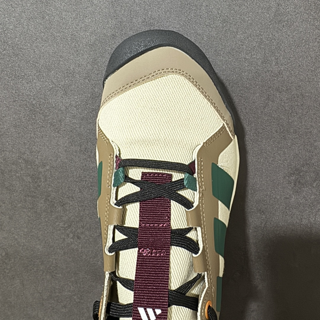 图片[5]-【公司级】Adidas Terrex Daroga Cordura 阿迪达斯 户外休闲运动鞋 脚感舒适 旨在适合徒步和野营旅行 搭载舒适鞋面和橡胶外底 旨在为湿滑地面打造 全新官方纯原材料打造 货号：KH6691 尺码：36 36.5 37 38 38.5 39 40 40.5 41 42 42.5 43 44 45-选品中心