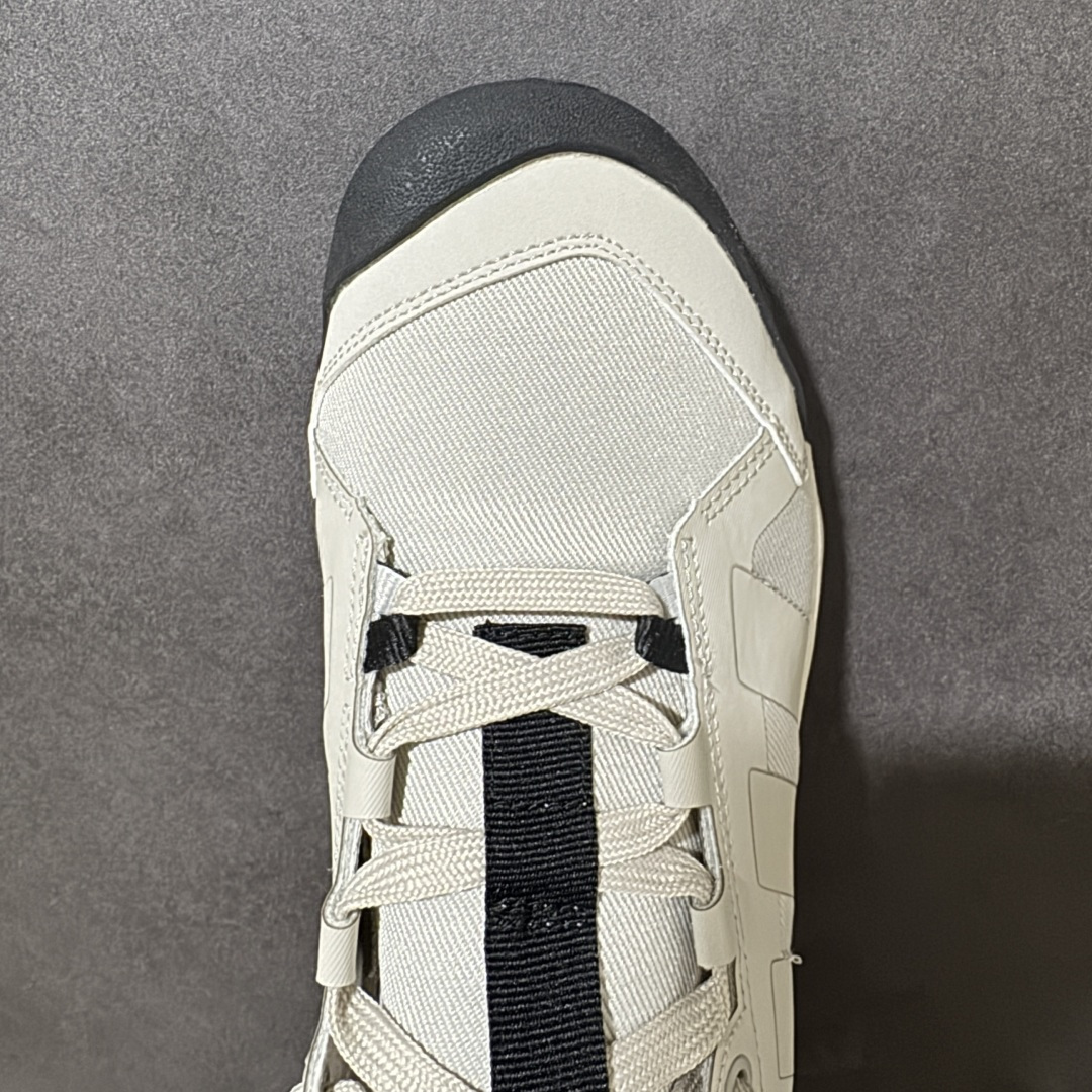 图片[5]-【公司级】Adidas Terrex Daroga Cordura 阿迪达斯 户外休闲运动鞋 脚感舒适 旨在适合徒步和野营旅行 搭载舒适鞋面和橡胶外底 旨在为湿滑地面打造 全新官方纯原材料打造 货号：KH6690 尺码：36 36.5 37 38 38.5 39 40 40.5 41 42 42.5 43 44 45-选品中心