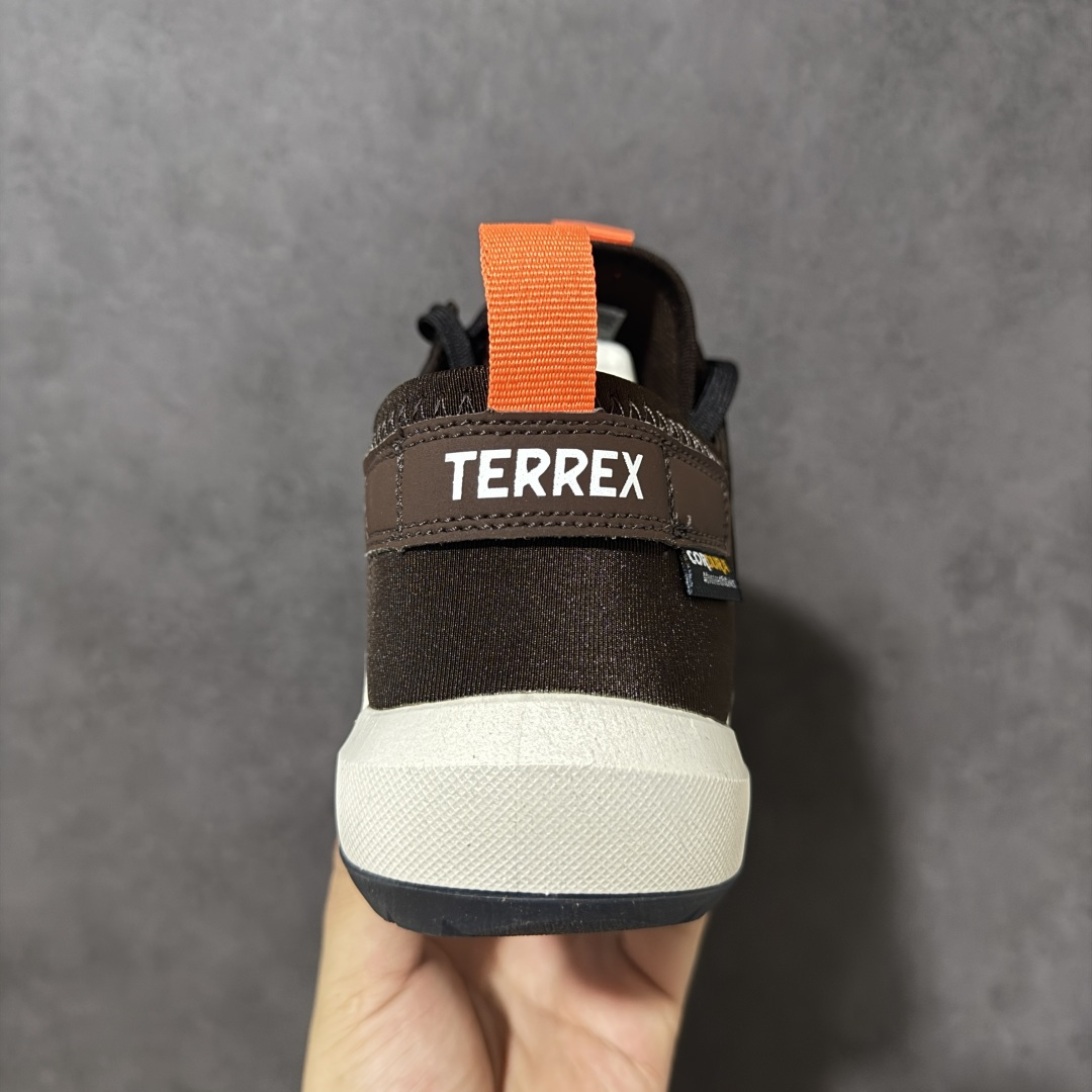 图片[4]-【公司级】Adidas Terrex Daroga Cordura 阿迪达斯 户外休闲运动鞋 脚感舒适 旨在适合徒步和野营旅行 搭载舒适鞋面和橡胶外底 旨在为湿滑地面打造 全新官方纯原材料打造 货号：KH6688 尺码：36 36.5 37 38 38.5 39 40 40.5 41 42 42.5 43 44 45-选品中心
