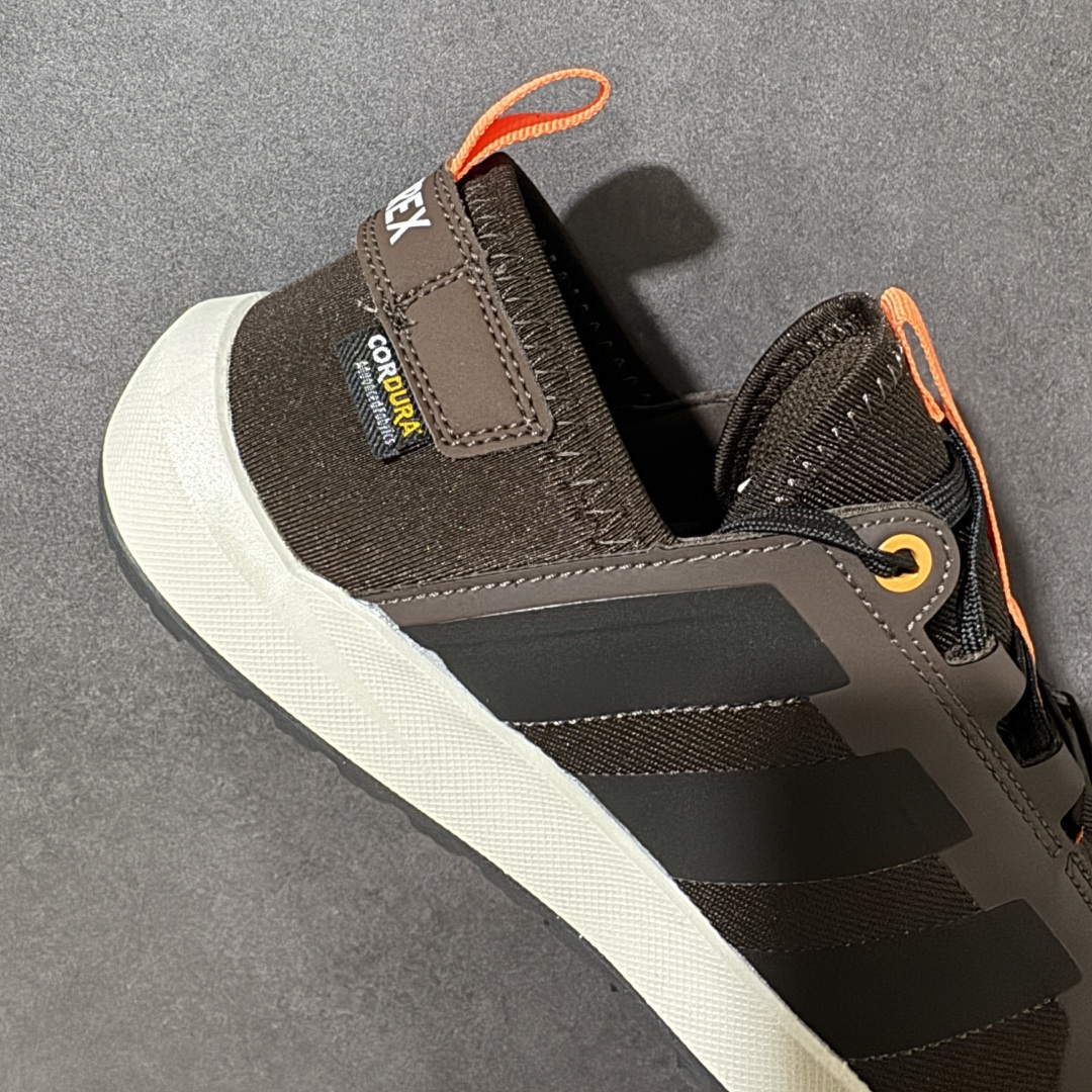图片[7]-【公司级】Adidas Terrex Daroga Cordura 阿迪达斯 户外休闲运动鞋 脚感舒适 旨在适合徒步和野营旅行 搭载舒适鞋面和橡胶外底 旨在为湿滑地面打造 全新官方纯原材料打造 货号：KH6688 尺码：36 36.5 37 38 38.5 39 40 40.5 41 42 42.5 43 44 45-选品中心