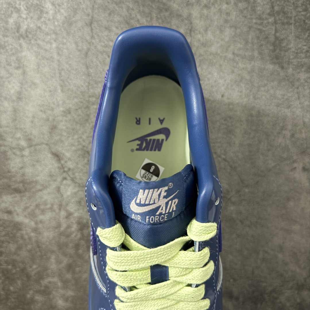 图片[8]-【SF外贸特供】NK AIR Force 1 Low 空军一号漆皮 蓝紫 IO4489-400 独家全新2026档案数据 原厂Sadesa D9皮料 细纹排气孔完全一致 质感非市场通货可碰瓷 全鞋零荧光线 随意冲正 全新鱼鳞纹大底 咬花纹路更加清晰 全新排版鞋头倒置五角星 五角星对比旧版老版本 间距大 星星缩小 全套官方原配件 全鞋电脑针车 工整有序 视觉效果满分 原厂拉帮手法 标准四线 密度针距针孔大小控制到位 原装反口里网布海绵 正确卡色网眼大小 新版鞋撑改用纸团代替 原厂港宝加持完美还原灵魂版型 从里到外百分百还原 内置Sole气垫 中底白色背胶 已经无限的接近公司 原厂楦头 原厂刺绣 后跟弧度完美 独家私模最大开发到48.5 尺码：35.5 36 36.5 37.5 38 38.5 39 40 40.5 41 42 42.5 43 44 44.5 45 46 47.5 48.5-选品中心