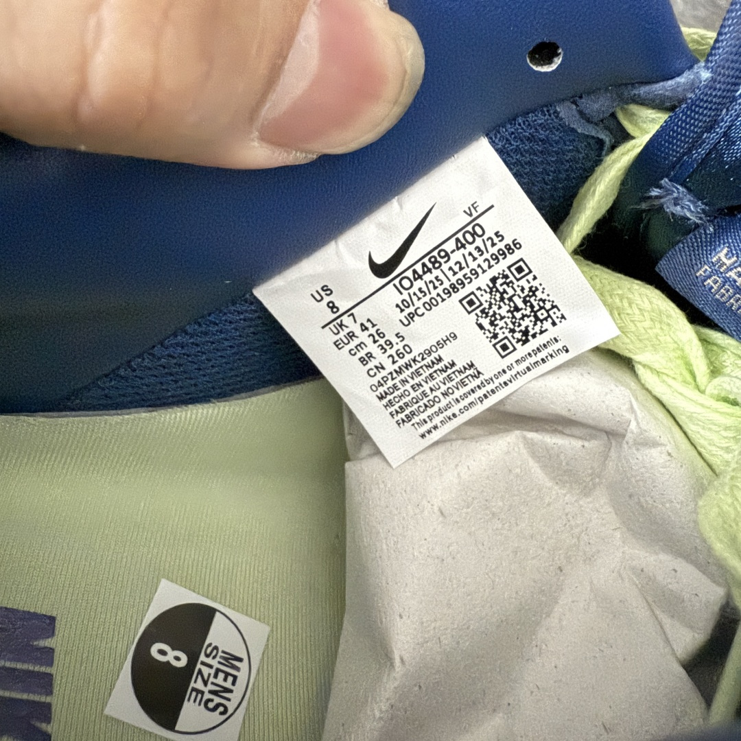 图片[8]-【SF外贸特供】NK AIR Force 1 Low 空军一号漆皮 蓝紫 IO4489-400 独家全新2026档案数据 原厂Sadesa D9皮料 细纹排气孔完全一致 质感非市场通货可碰瓷 全鞋零荧光线 随意冲正 全新鱼鳞纹大底 咬花纹路更加清晰 全新排版鞋头倒置五角星 五角星对比旧版老版本 间距大 星星缩小 全套官方原配件 全鞋电脑针车 工整有序 视觉效果满分 原厂拉帮手法 标准四线 密度针距针孔大小控制到位 原装反口里网布海绵 正确卡色网眼大小 新版鞋撑改用纸团代替 原厂港宝加持完美还原灵魂版型 从里到外百分百还原 内置Sole气垫 中底白色背胶 已经无限的接近公司 原厂楦头 原厂刺绣 后跟弧度完美 独家私模最大开发到48.5 尺码：35.5 36 36.5 37.5 38 38.5 39 40 40.5 41 42 42.5 43 44 44.5 45 46 47.5 48.5-选品中心
