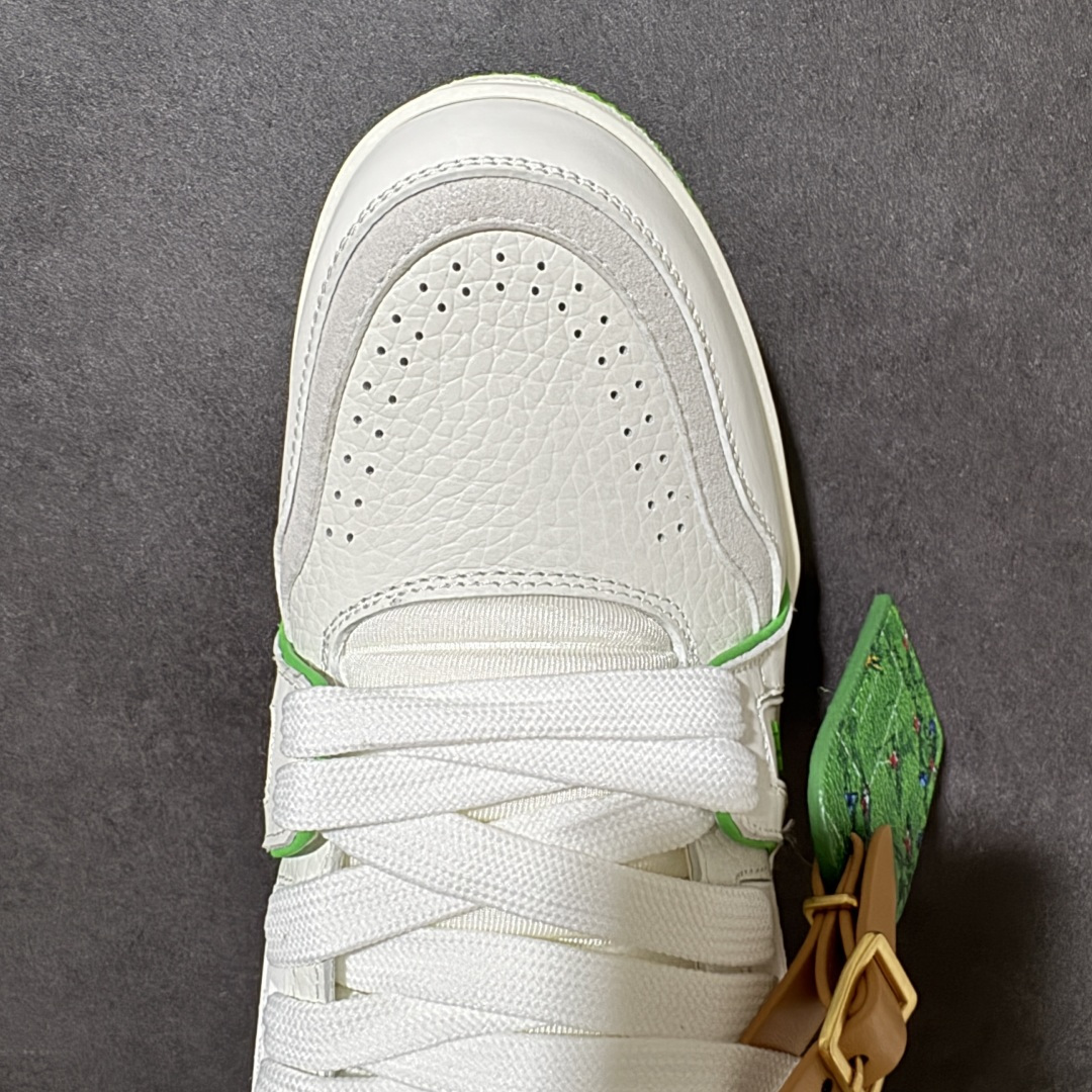 图片[5]-【公司级】Louis Vuitton Trainer Sneaker Low 路易威登 休闲运动文化百搭板鞋 舒适防滑底和百搭性霸屏整个时尚娱乐圈 细节调整完美主义 鞋面采用柔软皮革鞋面 独家开模大底 侧边采用3D打印标志性Logo 尽显贵族时尚气息 配带正品全套包装 尺码：35-47-选品中心