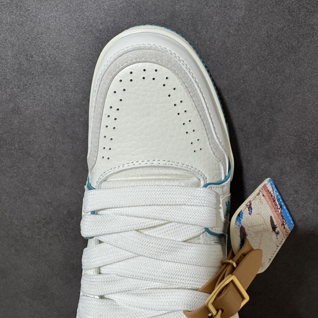 图片[5]-【公司级】Louis Vuitton Trainer Sneaker Low 路易威登 休闲运动文化百搭板鞋 舒适防滑底和百搭性霸屏整个时尚娱乐圈 细节调整完美主义 鞋面采用柔软皮革鞋面 独家开模大底 侧边采用3D打印标志性Logo 尽显贵族时尚气息 配带正品全套包装 尺码：35-47-选品中心