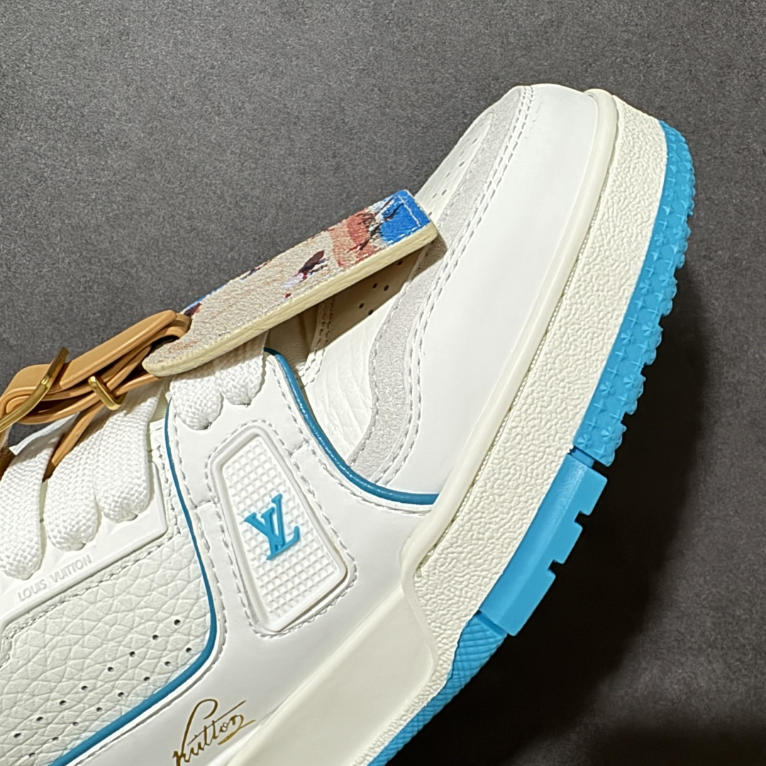 图片[8]-【公司级】Louis Vuitton Trainer Sneaker Low 路易威登 休闲运动文化百搭板鞋 舒适防滑底和百搭性霸屏整个时尚娱乐圈 细节调整完美主义 鞋面采用柔软皮革鞋面 独家开模大底 侧边采用3D打印标志性Logo 尽显贵族时尚气息 配带正品全套包装 尺码：35-47-选品中心