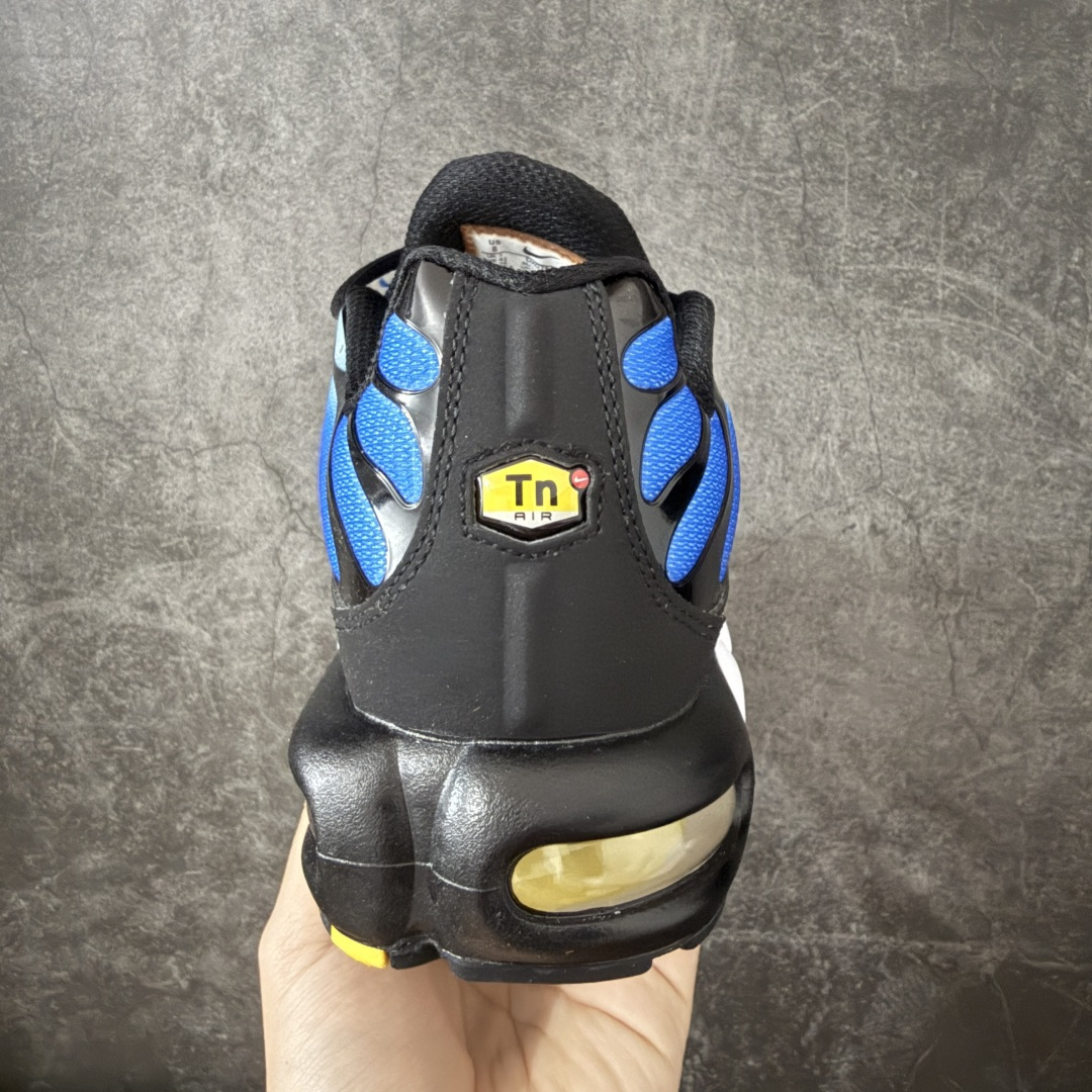 图片[4]-【TK纯原版】Nike Air Max Plus TN气垫系列跑鞋 DX0755-001 全新一比一高端版本 真正的市场T1品质 更多配色陆续出货 真正的用心研发 一点一点抠出来的 品质 品控细节 随便闭眼对比市场任何版本 全套原纸板楦头开发 完美呈现版型 工艺流程均与原鞋保持一致 Turned Air 中底缓震技术 鞋面弧度与大底弧度一致 鞋头正确TPU材质 鞋面高频TPU材质1.0厚度 原鞋一致层次感 超越公司货的品控标准 多道QC质检 货号： 尺码： 40.5 41 42 42.5 43 44 44.5 45 46 47.5 48.5-选品中心