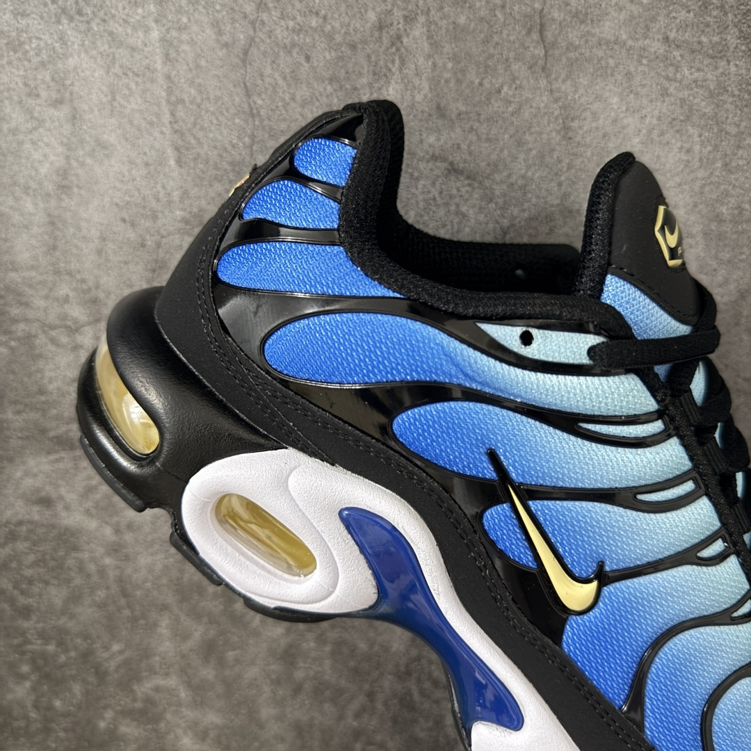 图片[7]-【TK纯原版】Nike Air Max Plus TN气垫系列跑鞋 DX0755-001 全新一比一高端版本 真正的市场T1品质 更多配色陆续出货 真正的用心研发 一点一点抠出来的 品质 品控细节 随便闭眼对比市场任何版本 全套原纸板楦头开发 完美呈现版型 工艺流程均与原鞋保持一致 Turned Air 中底缓震技术 鞋面弧度与大底弧度一致 鞋头正确TPU材质 鞋面高频TPU材质1.0厚度 原鞋一致层次感 超越公司货的品控标准 多道QC质检 货号： 尺码： 40.5 41 42 42.5 43 44 44.5 45 46 47.5 48.5-选品中心